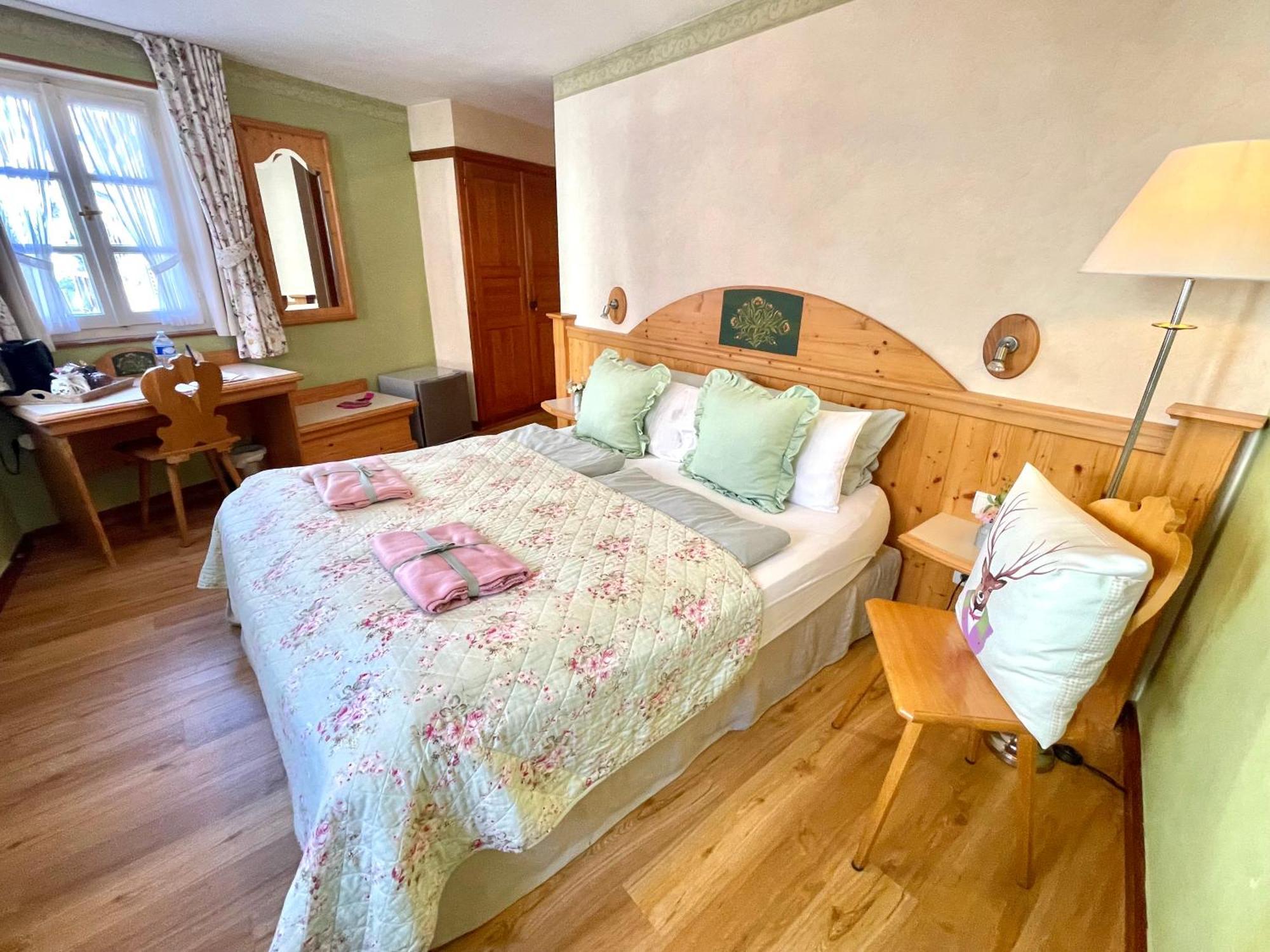 Double Room,1499252521:JPEG