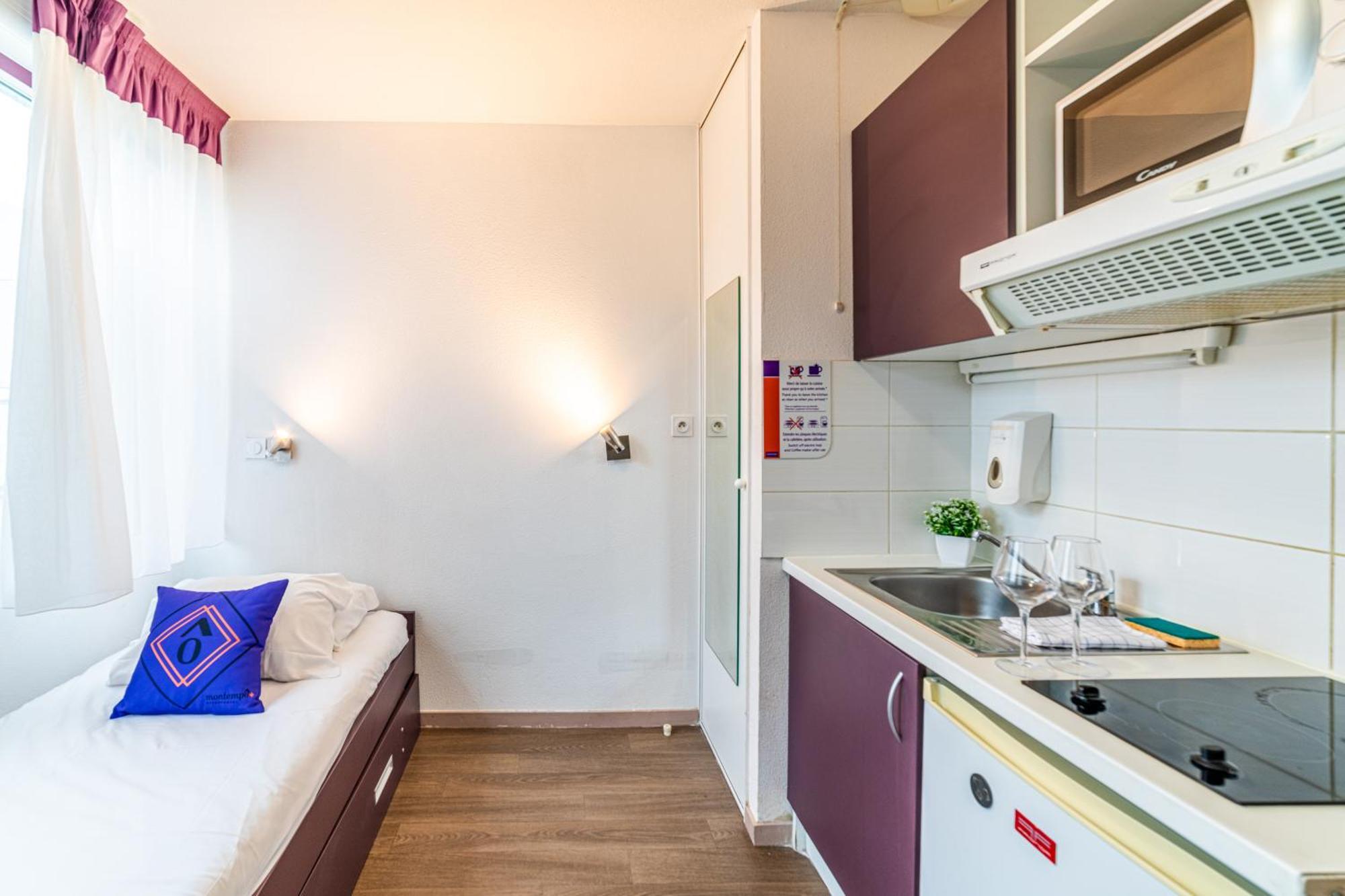 Studio Apartment