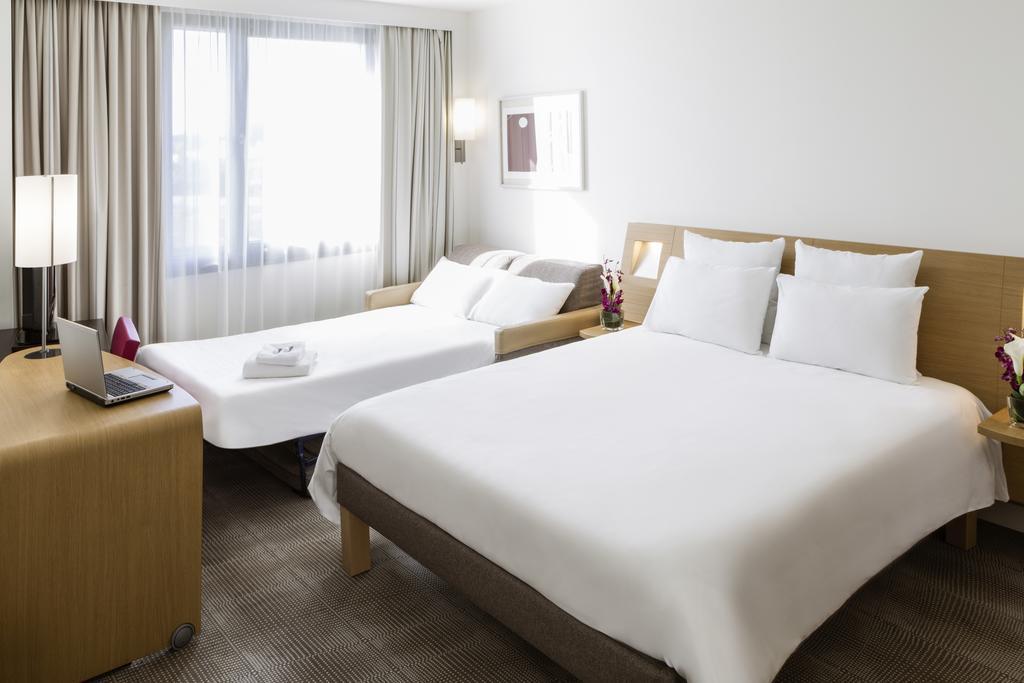 Classing Triple Room,1704904041:JPEG