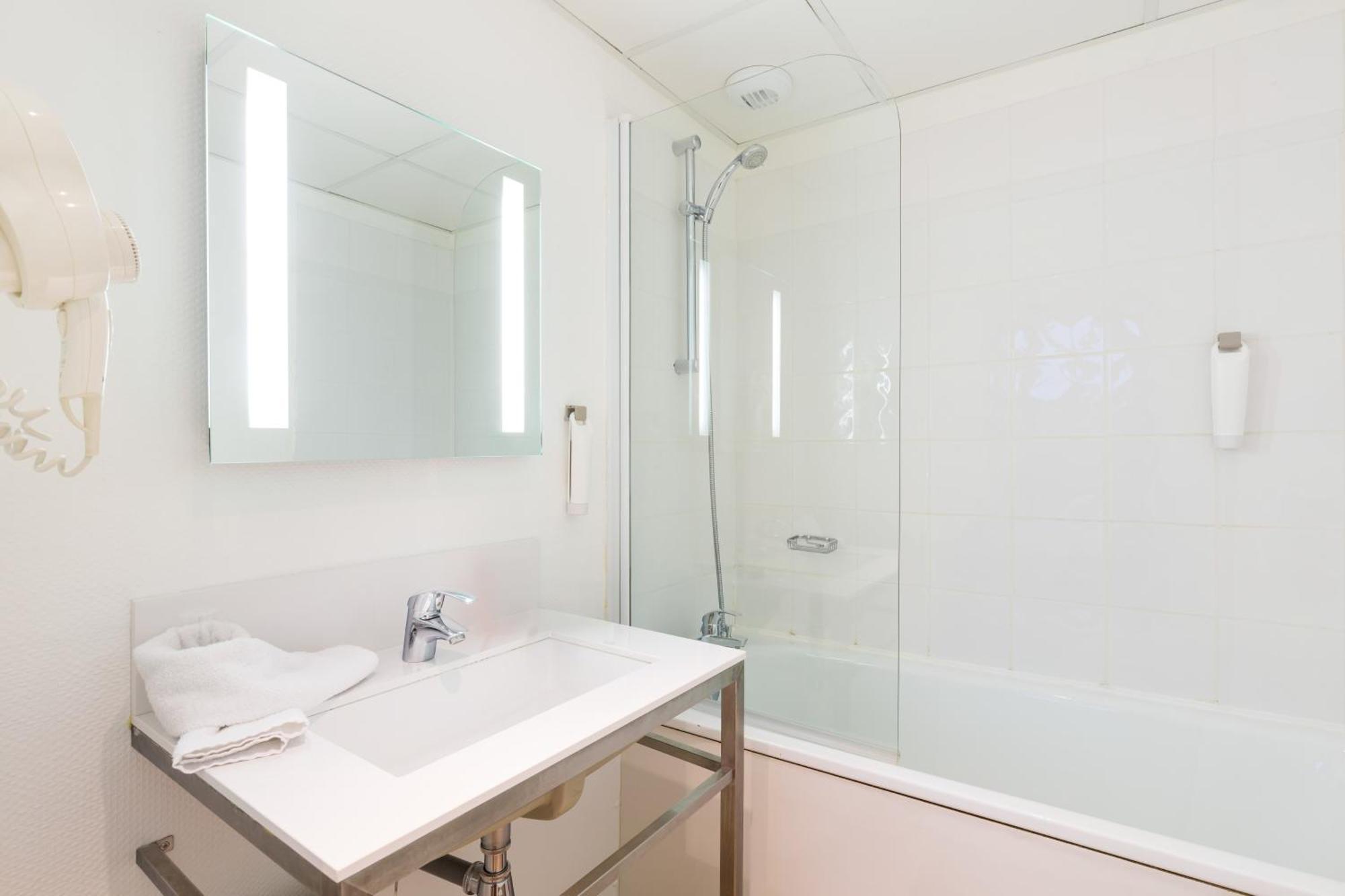 Standard Double Room,1529229511:JPEG