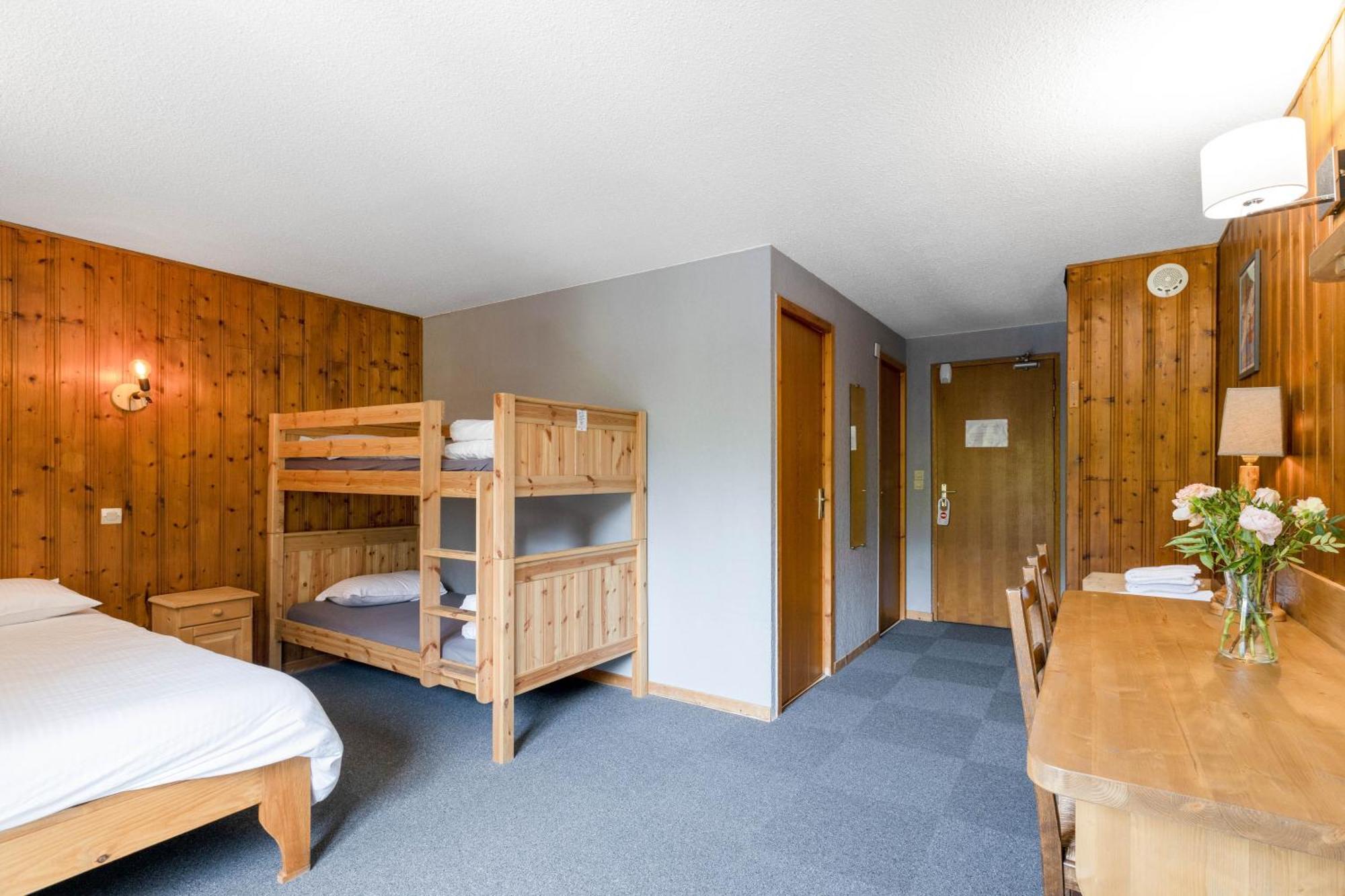 Family Room,1772906972:JPEG