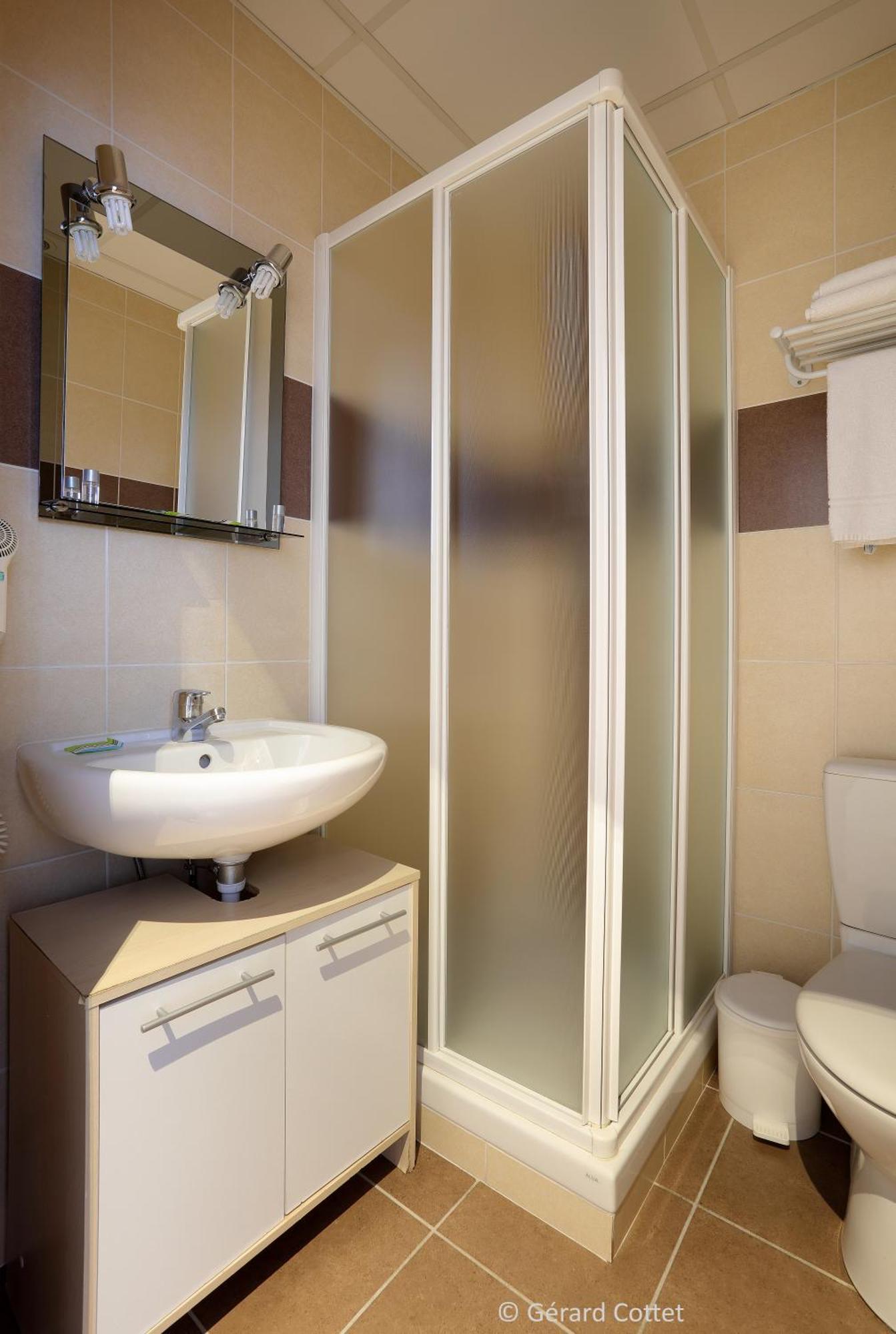 Standard Double Room without Air-Conditioning,1619169449:JPEG