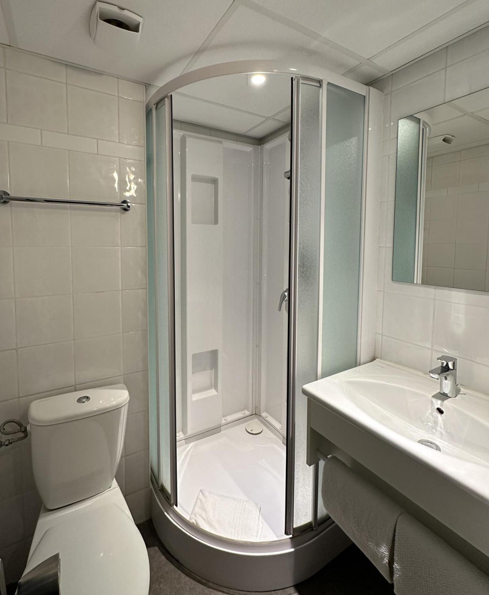 Triple Room with Double and Folding Bed,1541369365:JPEG