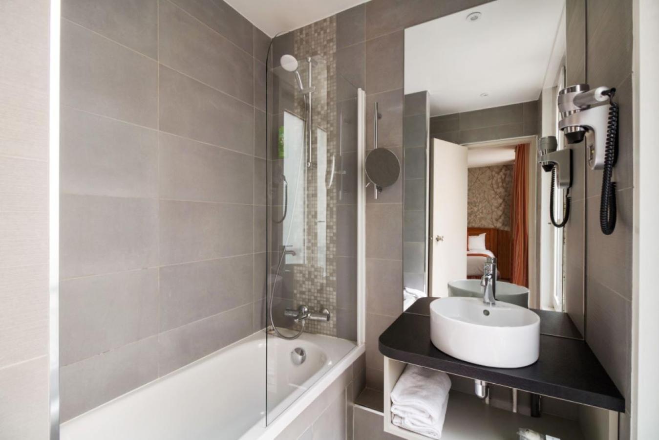 Quarto Triplo (3 Adultos)
