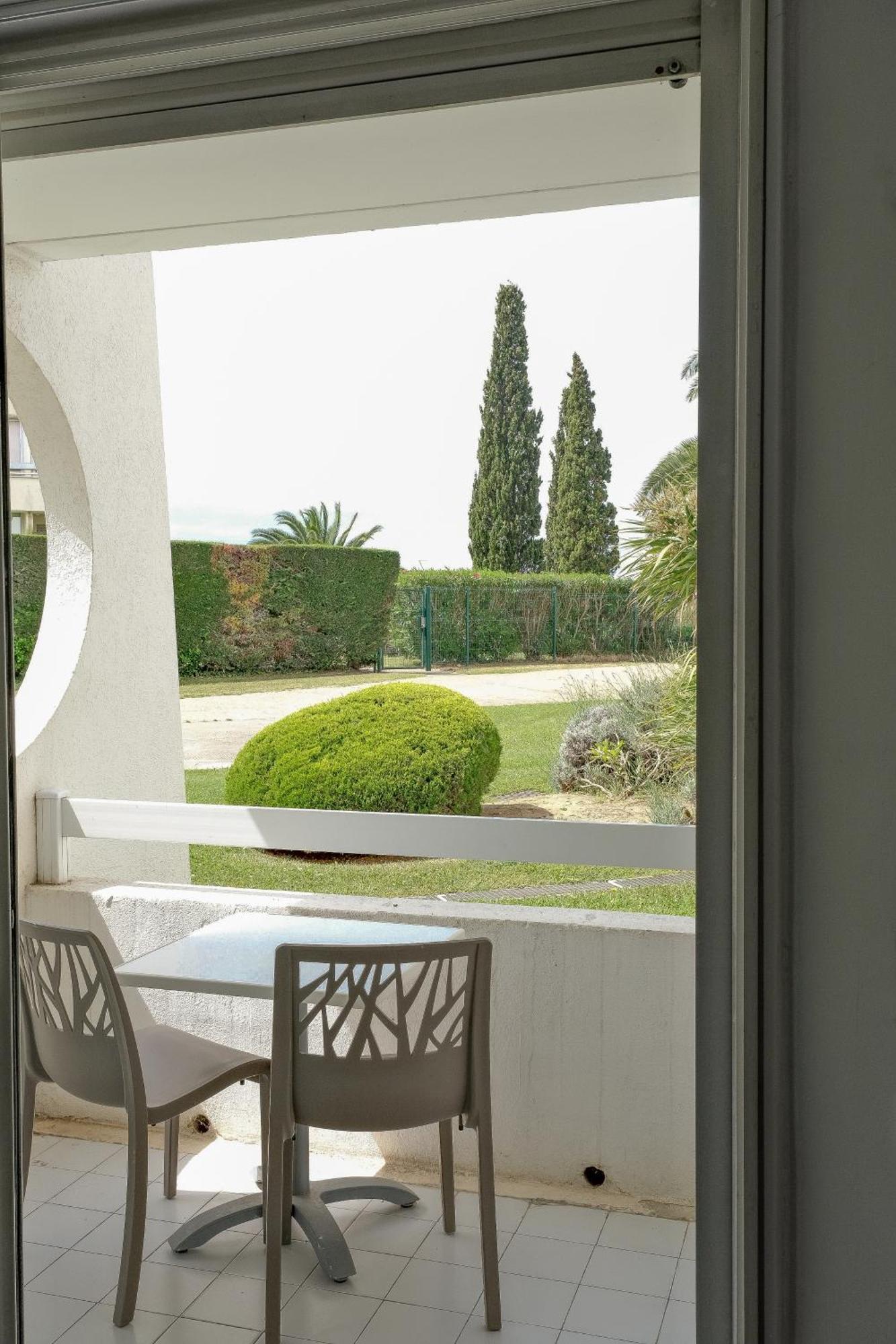 Double Room Side Garden View