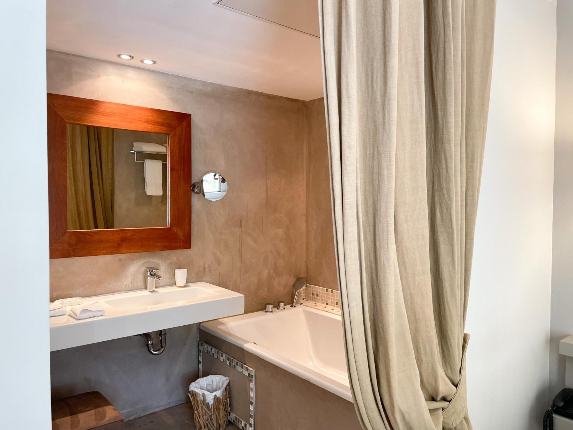 Deluxe Doppelzimmer mit Terrasse