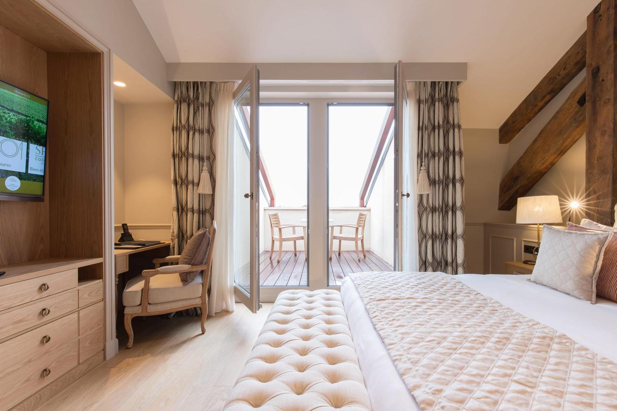 Deluxe Room Garden Level or Balcony