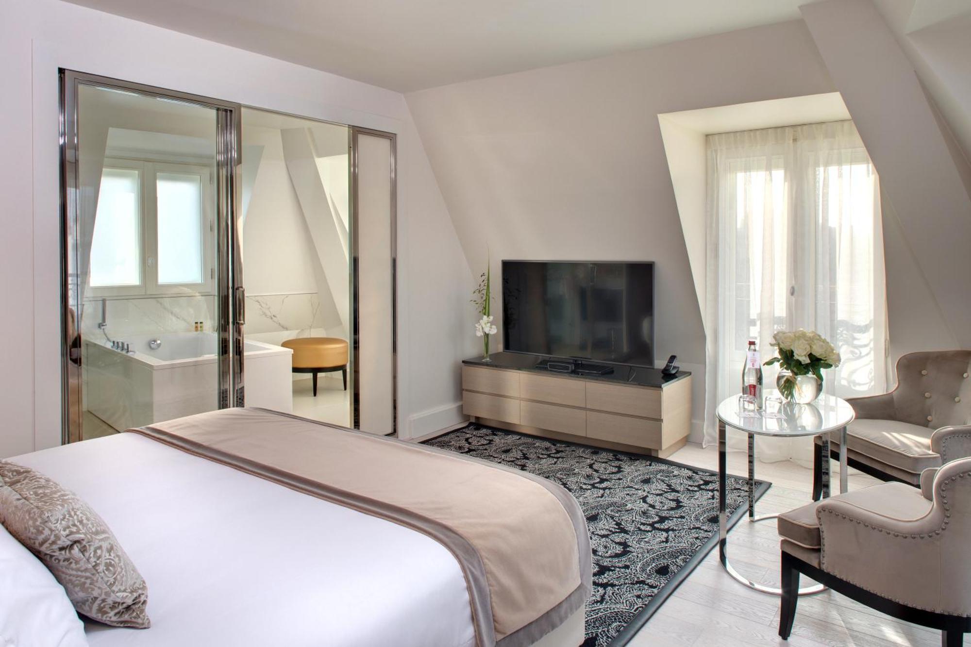 Standard Double Suite