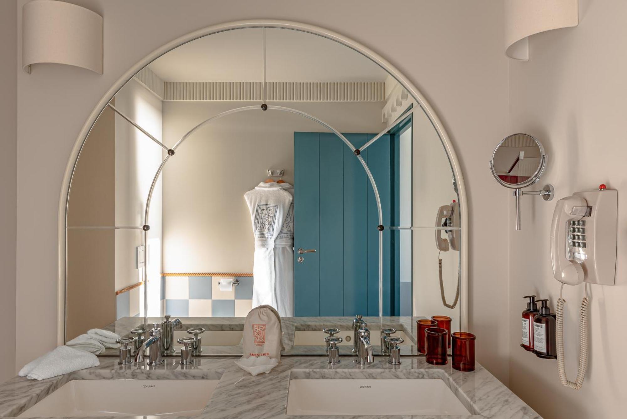 Superior Double or Twin Room with Sea View