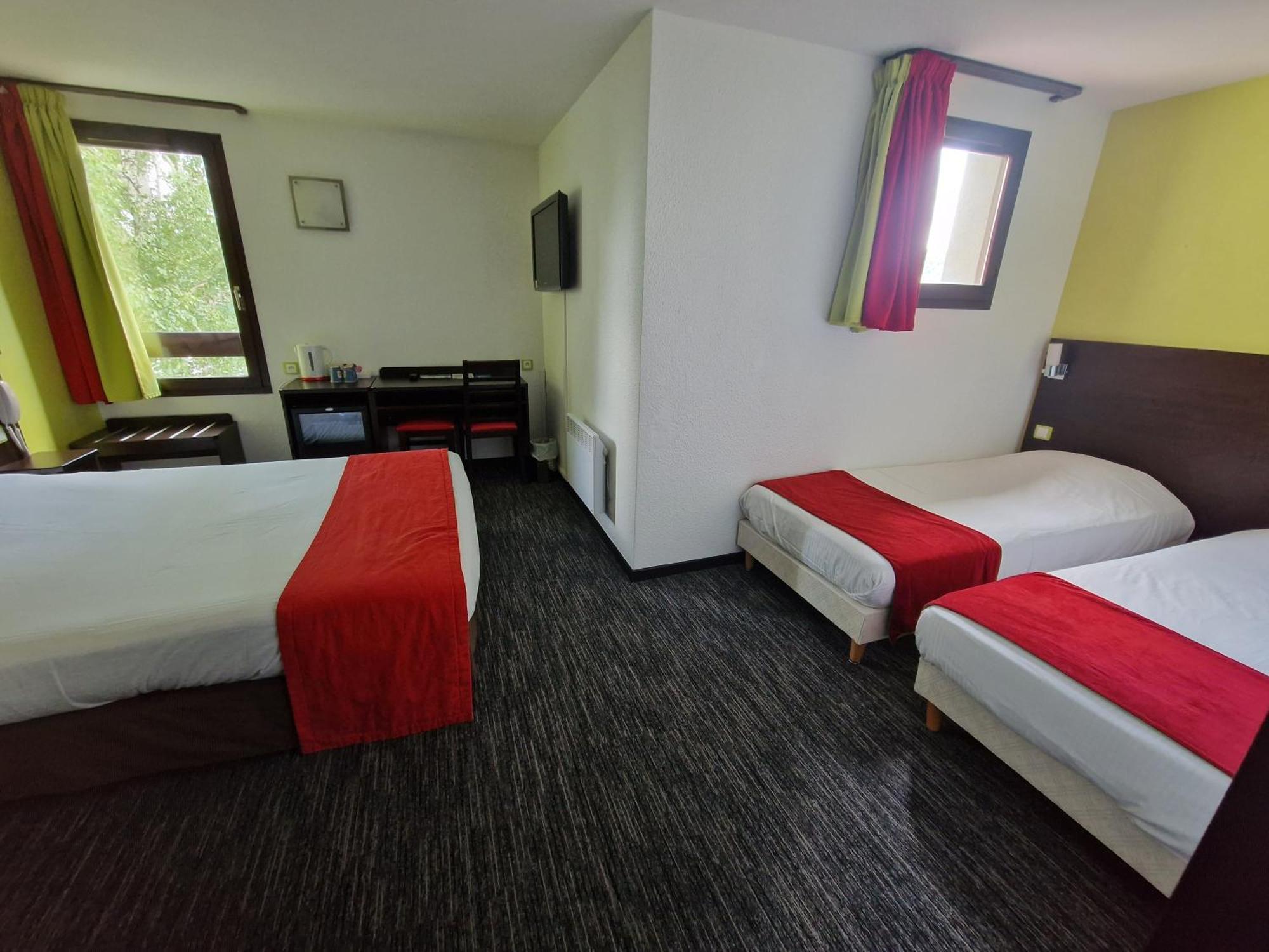 Quadruple Room,1556221393:JPEG