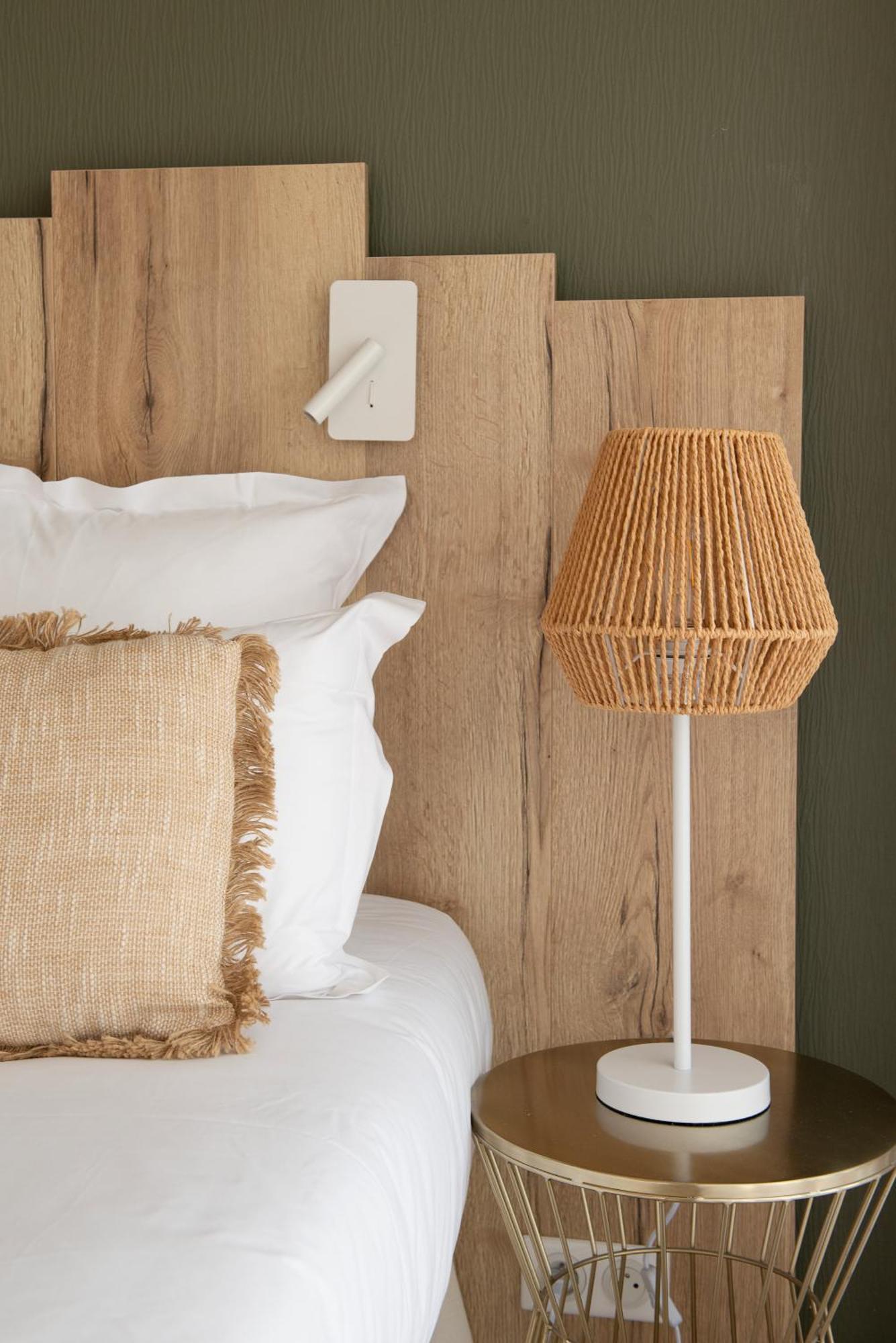 Cosy Room with Terrace,1730003840:JPEG