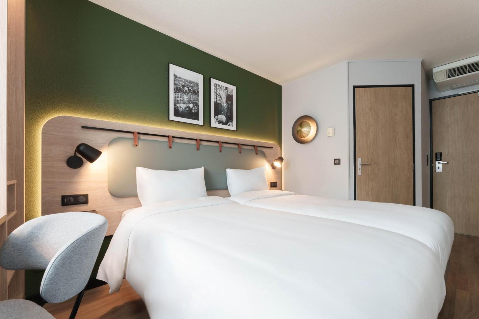 Standard Room 2 Single Beds