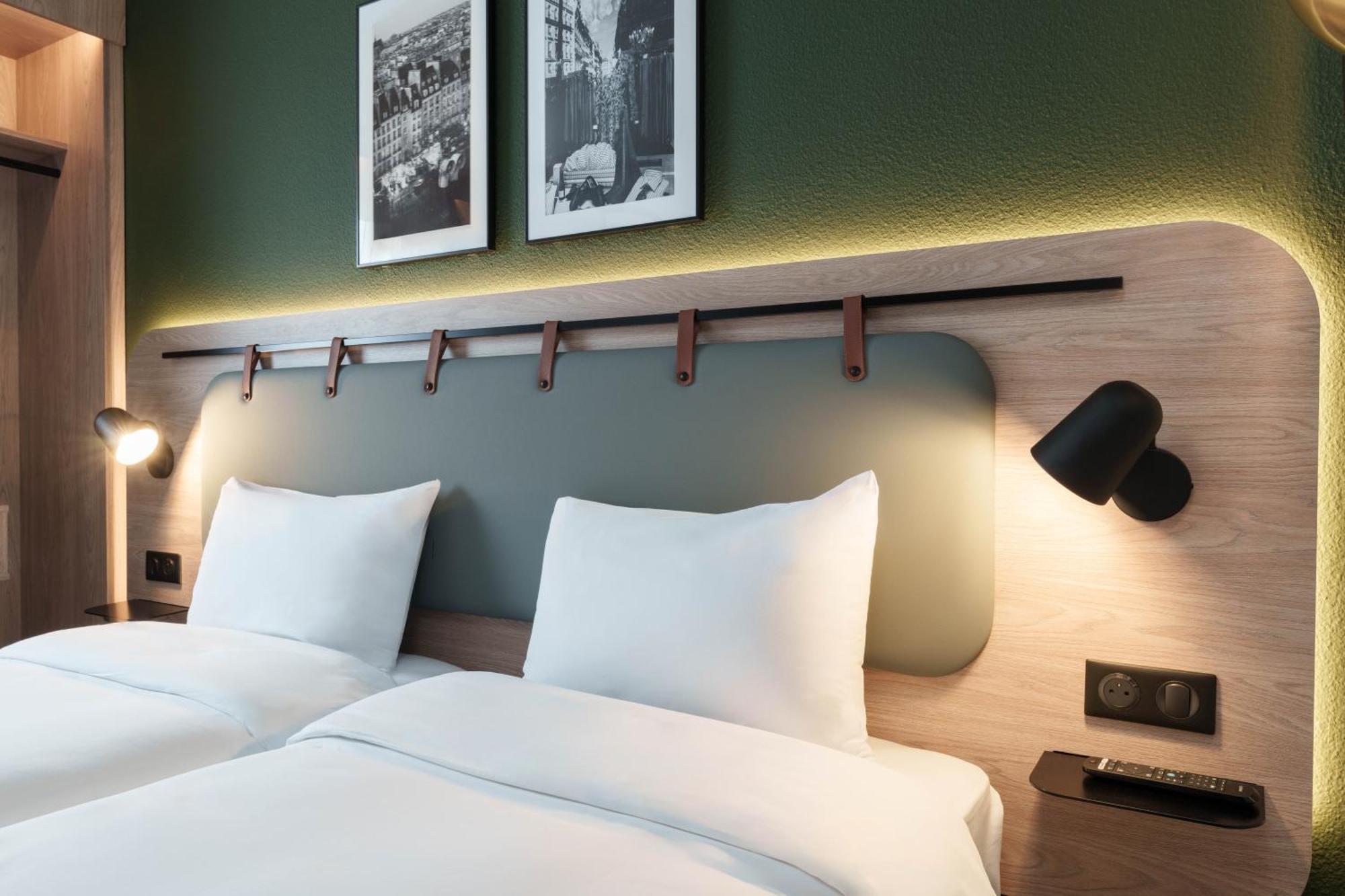 Standard Room 2 Single Beds