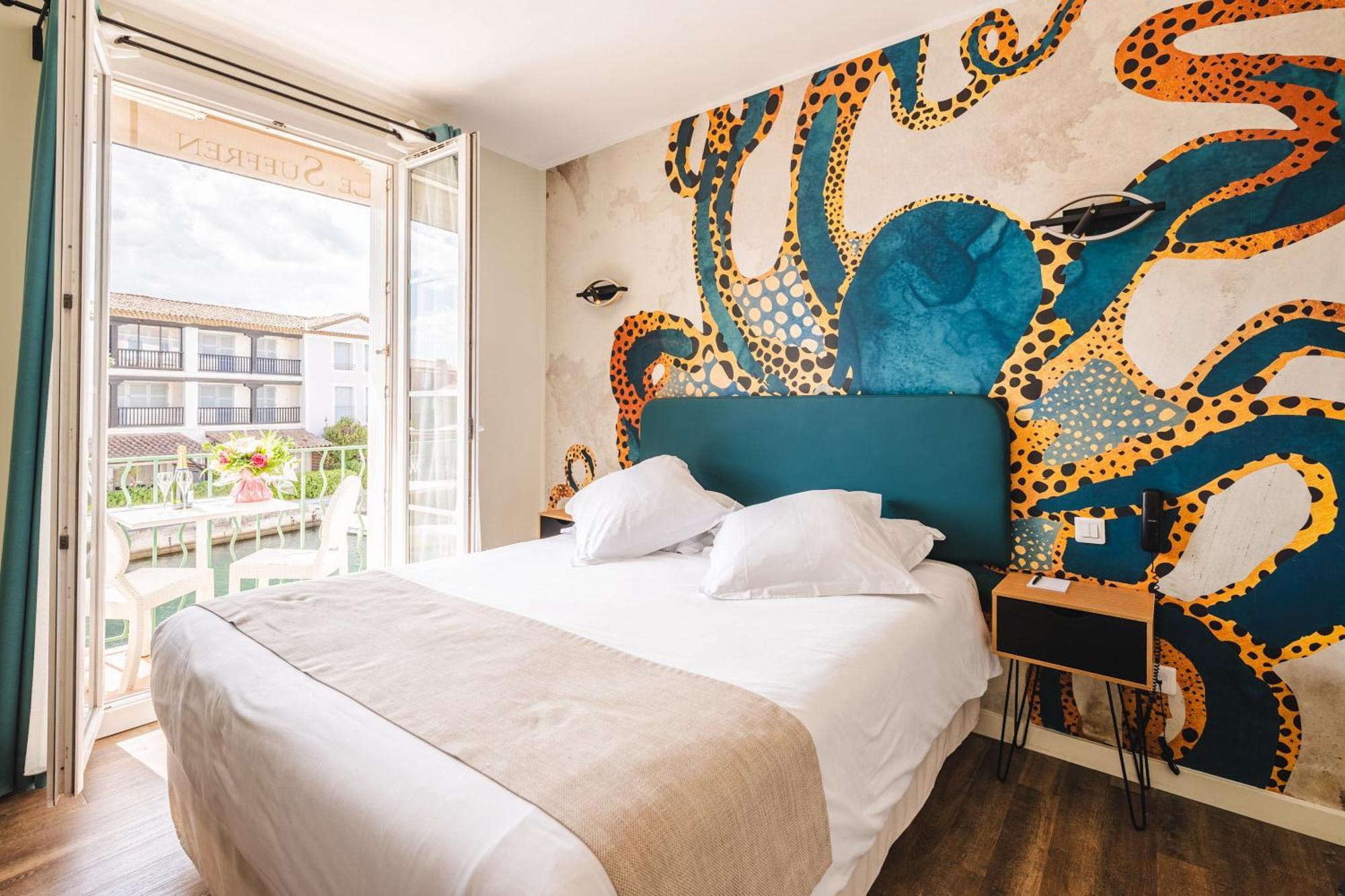 Superior Double Room Balcony Canal View