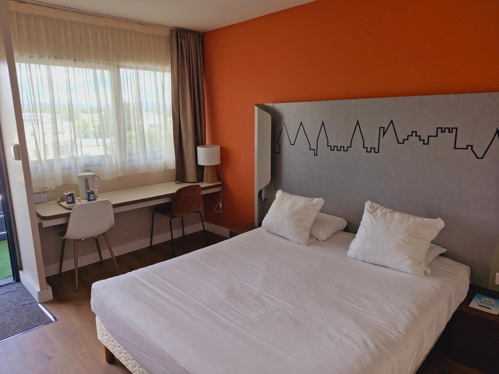 Double Room,1586847377:JPEG