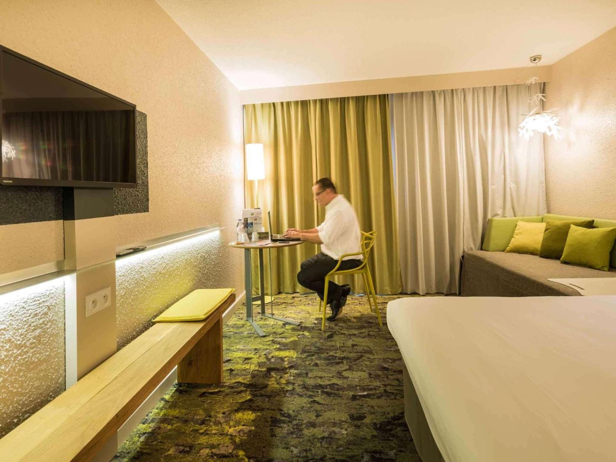 Standard Room with 1 Double Bed