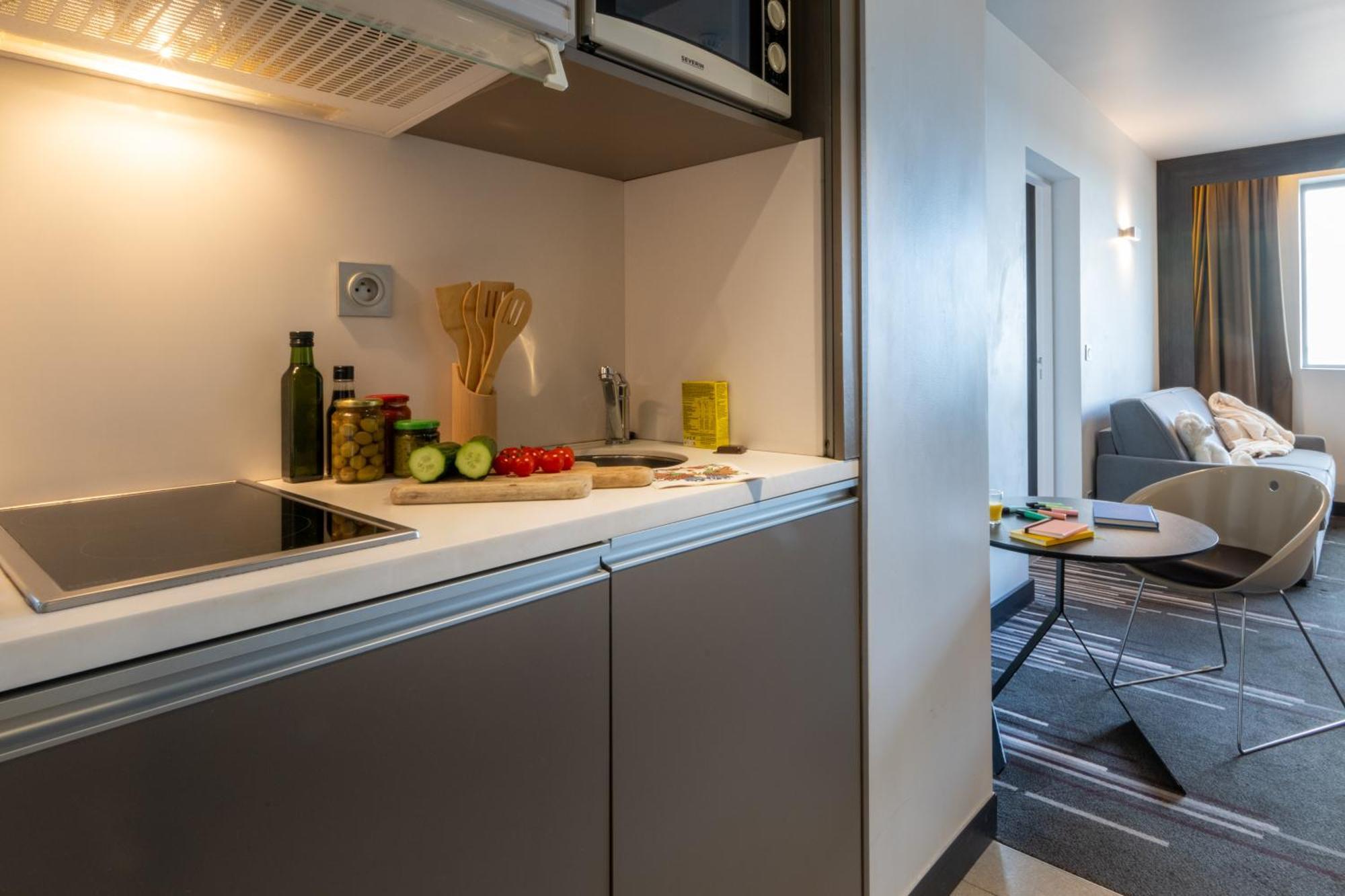 One-Bedroom Apartment,1592069895:JPEG