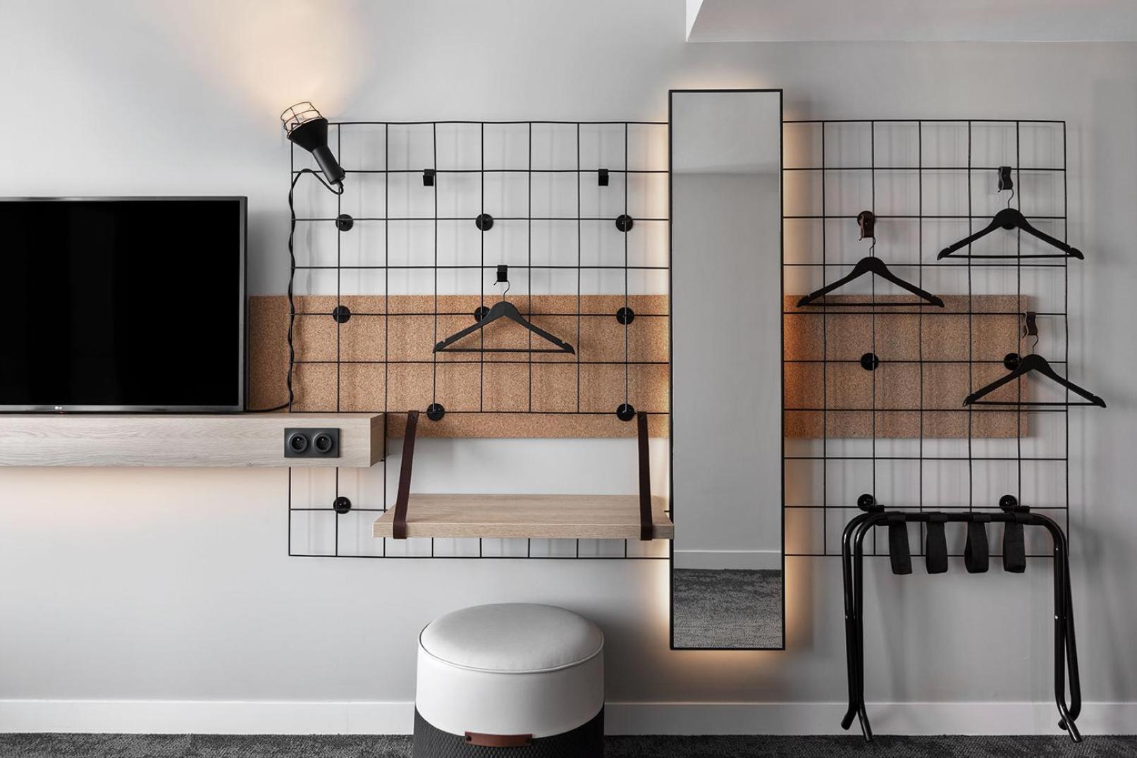 Moxy Twin Room,1594671641:JPEG