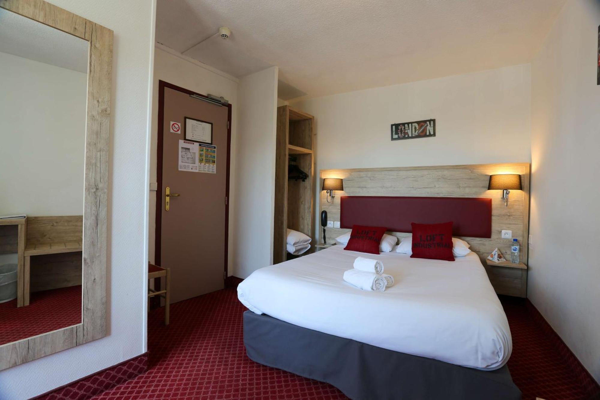 Double Room,1596008672:JPEG