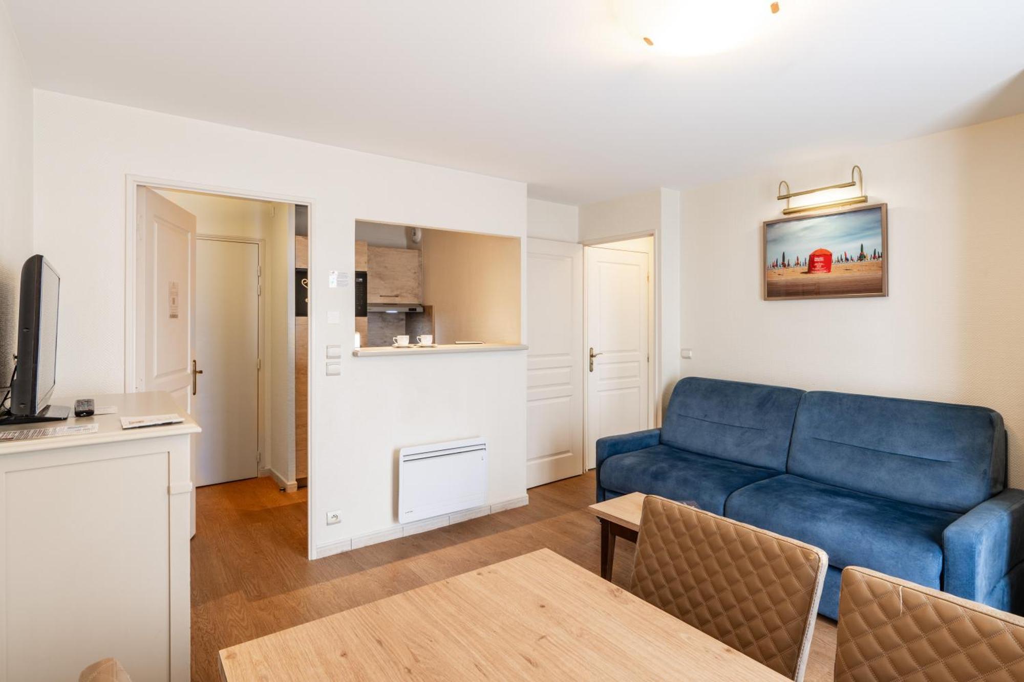 One-Bedroom Apartment