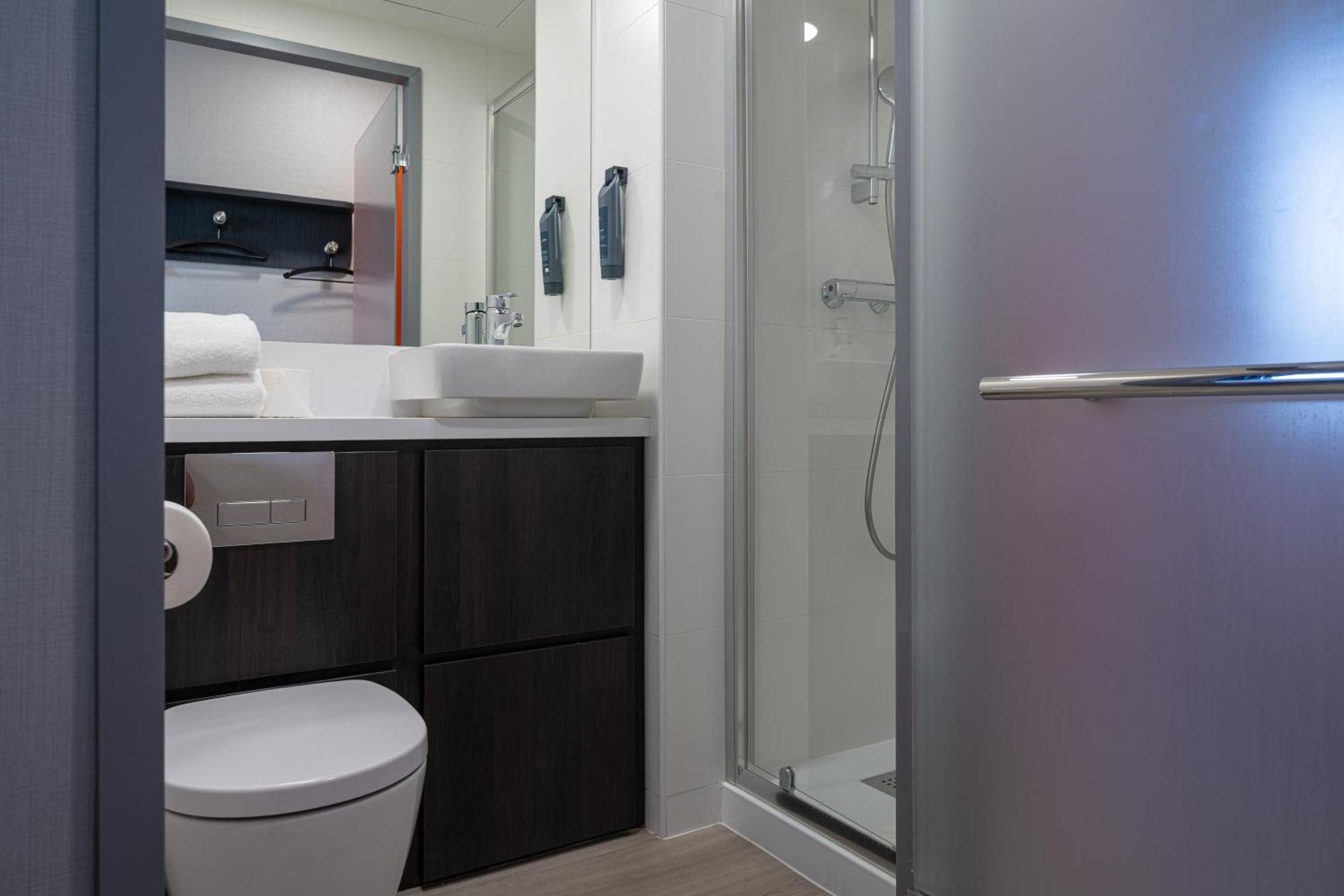 Double Room,1599010682:JPEG