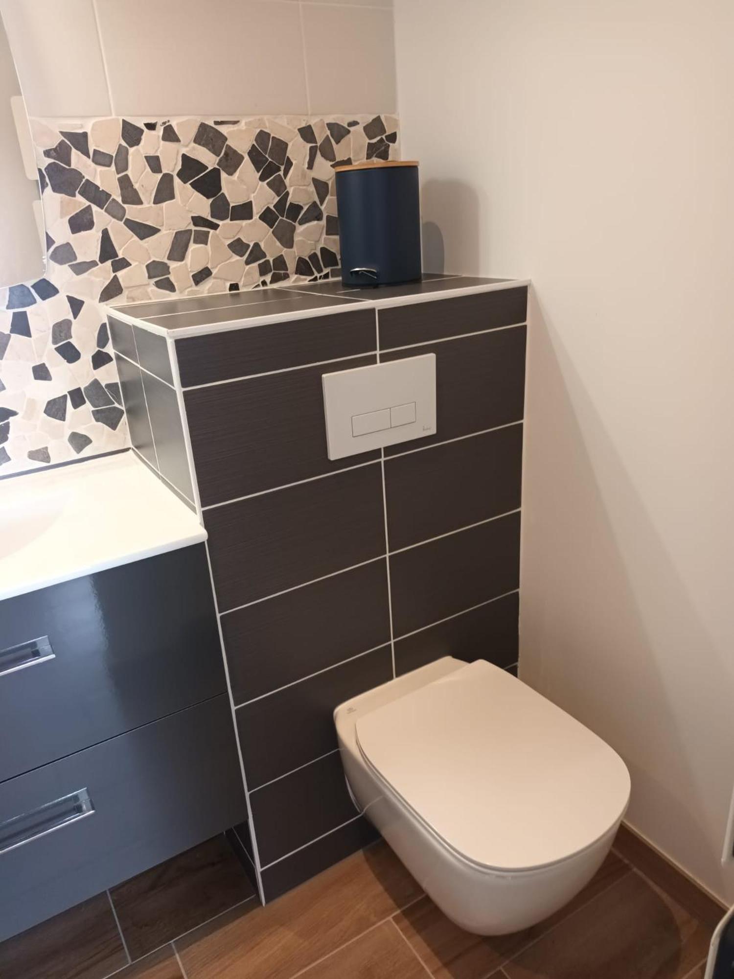 Deluxe Studio