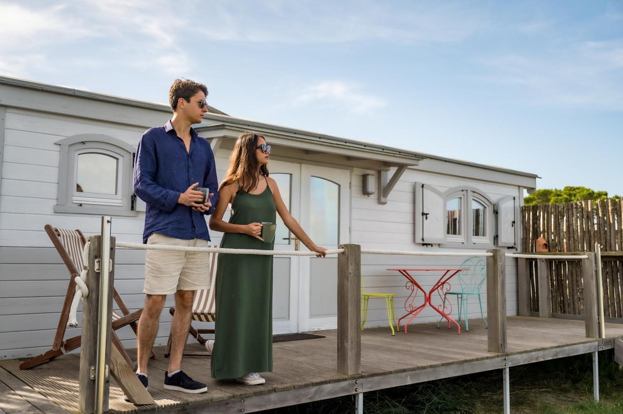 Superior Caravan lake view