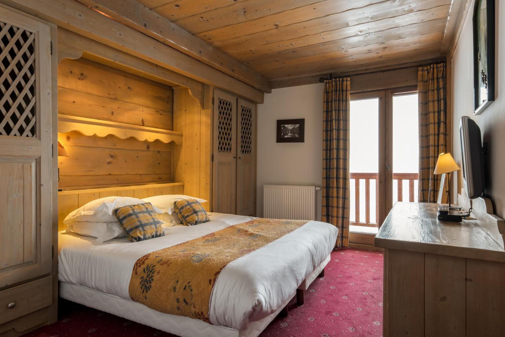 Large Double Room
