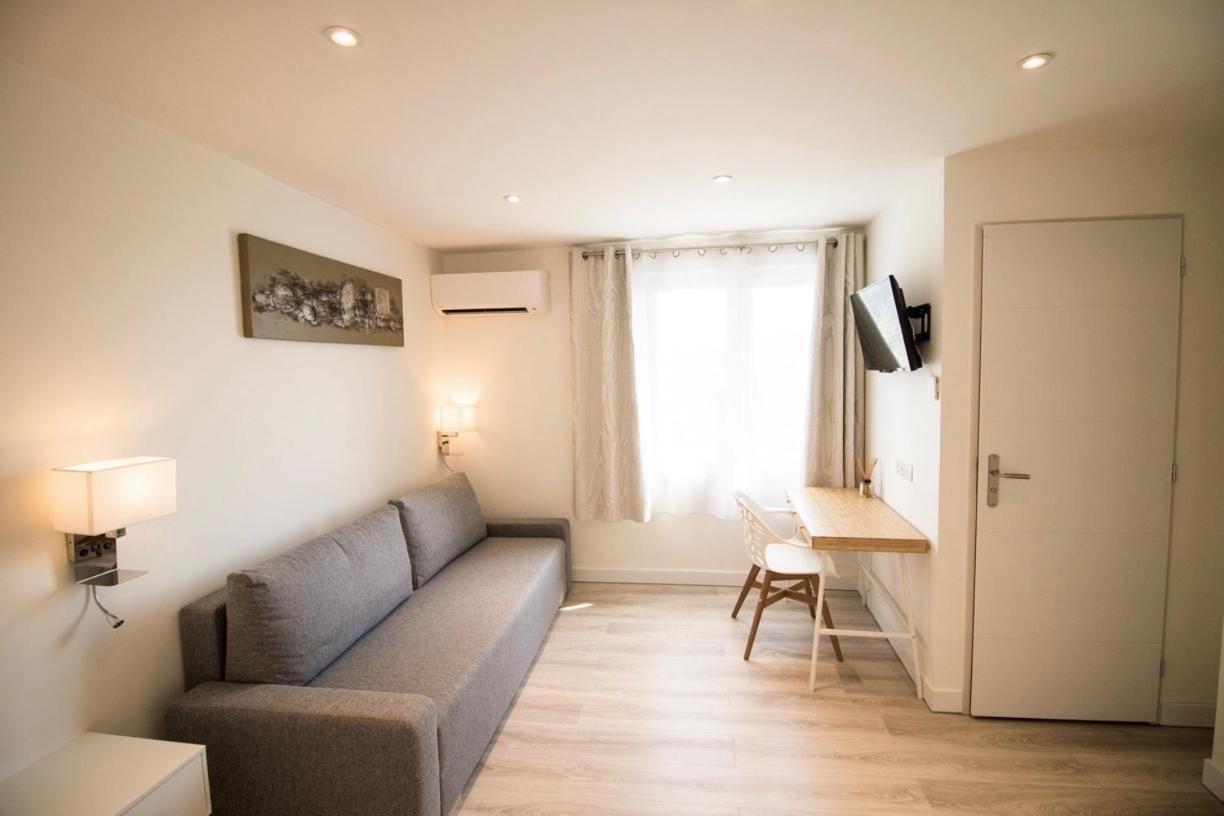 Suite with Mountain View,1641031080:JPEG