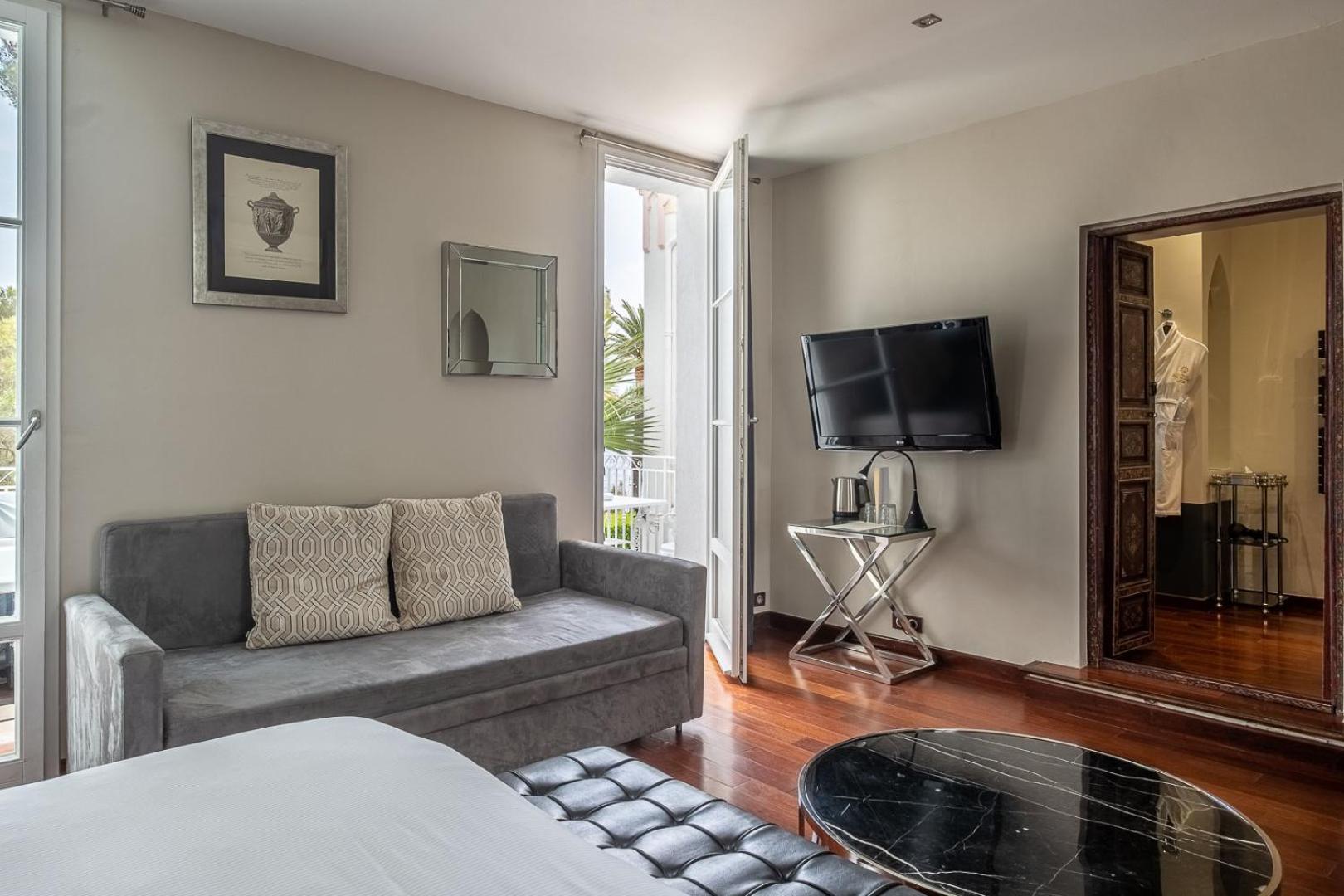 Deluxe Double Room with Terrace & Hot Tub - Sea Views,1654249362:JPEG
