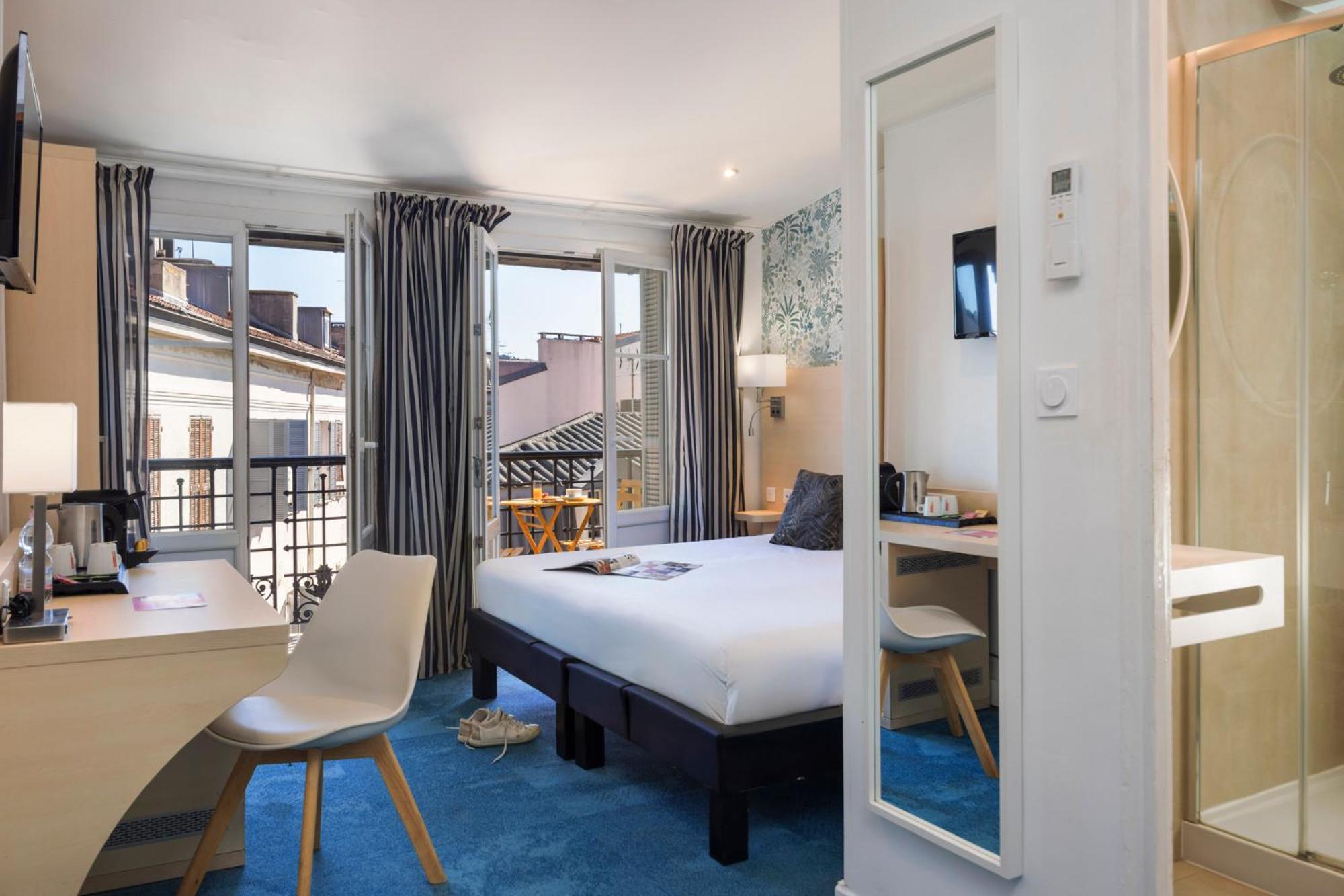 Superior Double Room with Balcony