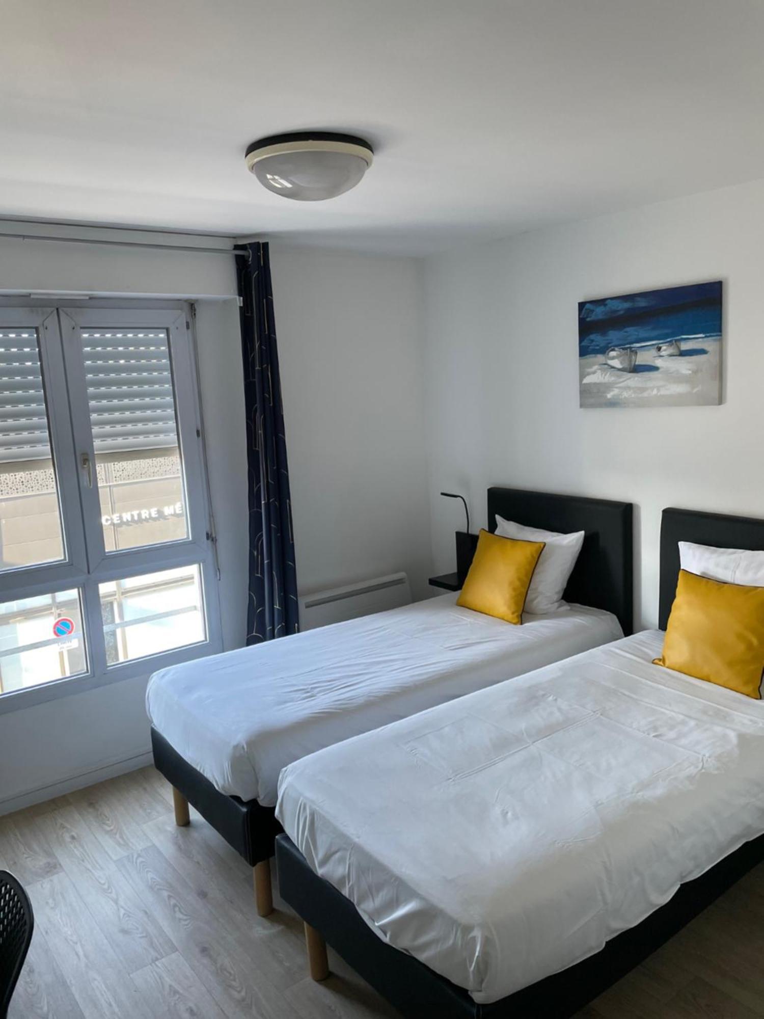 Twin Room,1658789522:JPEG