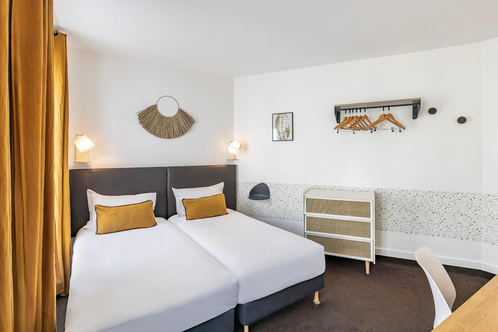 Superior Twin Room,1667426069:JPEG