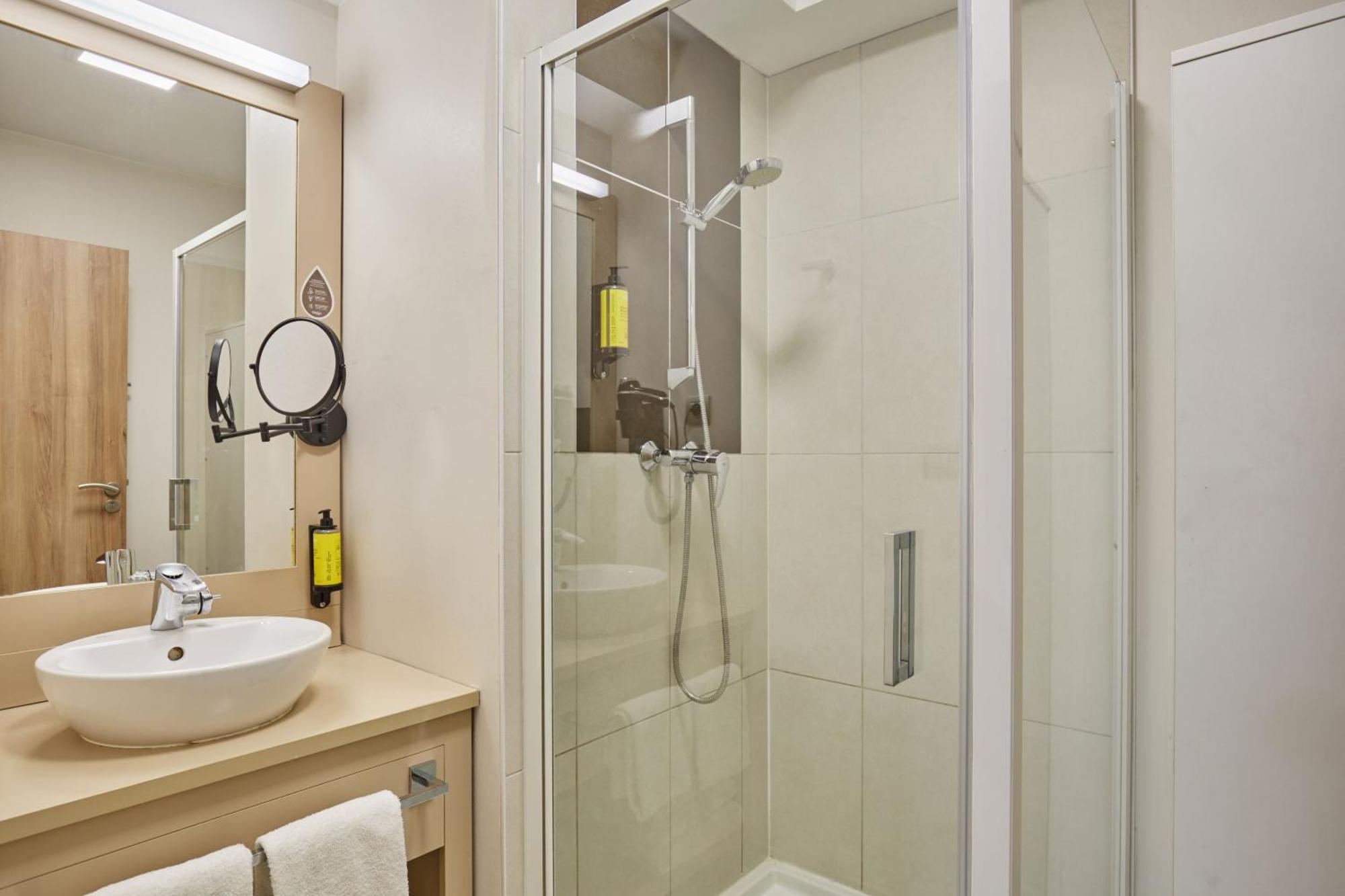 One-Bedroom Apartment,1672595739:JPEG