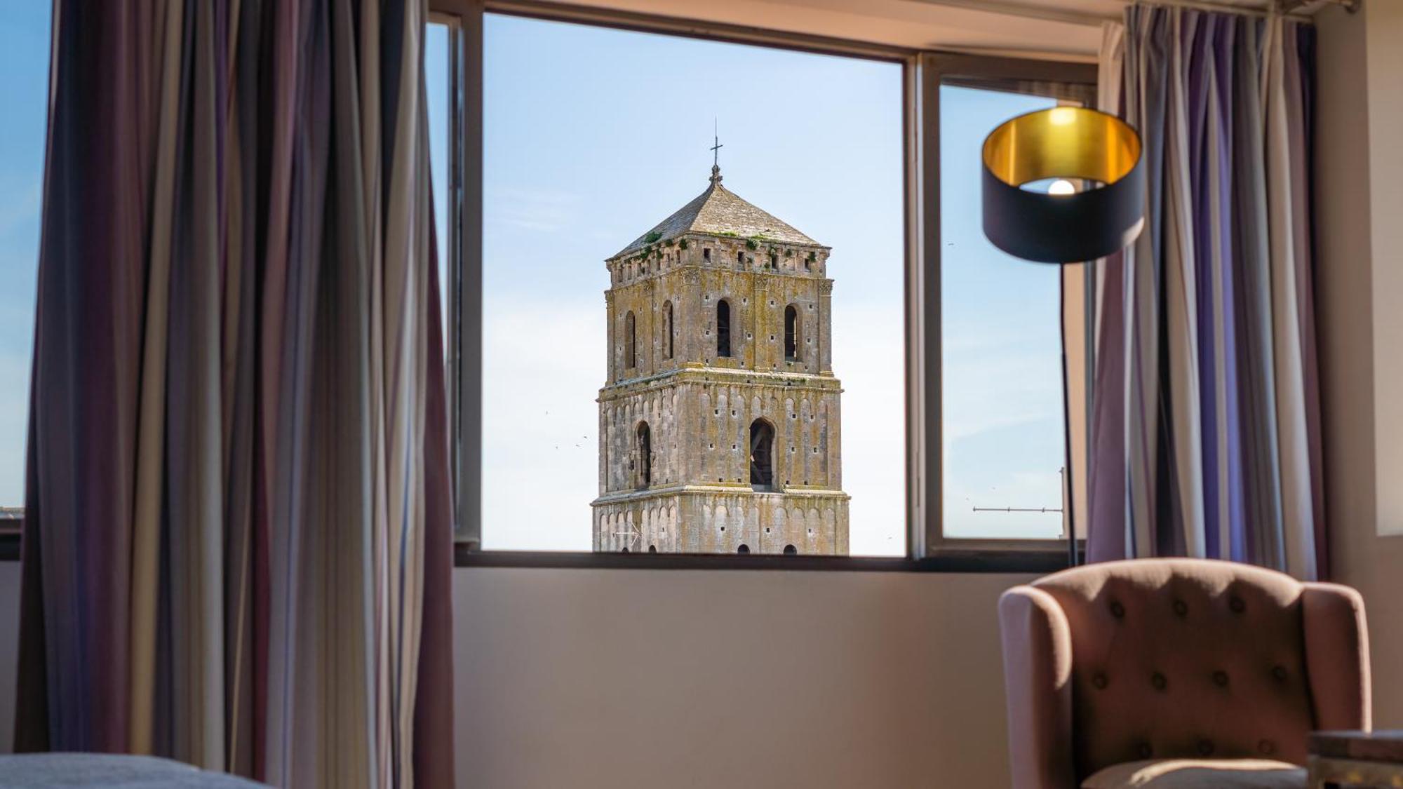 Junior Suite with Panoramic View,1672585067:JPEG