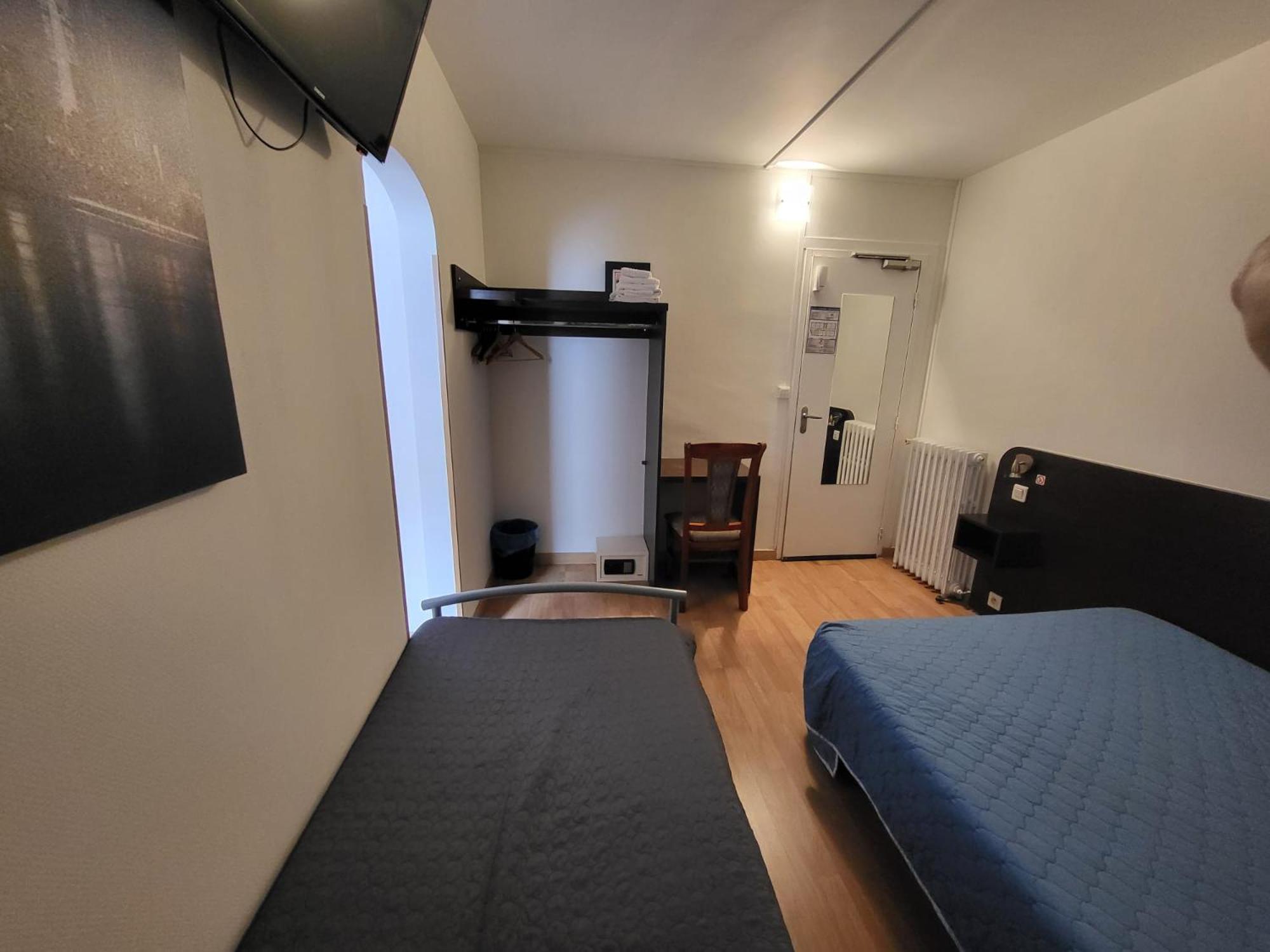 Habitación Familiar con vistas al jardín