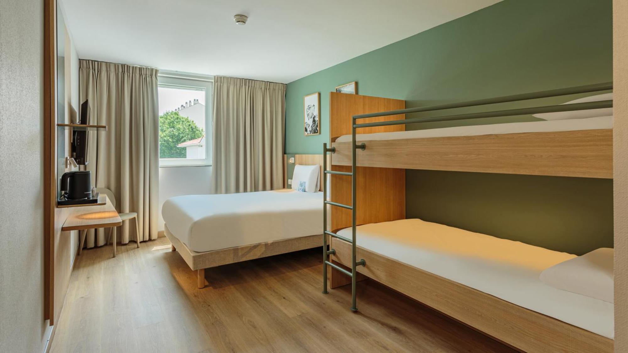 Standard 1 Double Bed 1 Double Bunk Bed,1683809582:JPEG