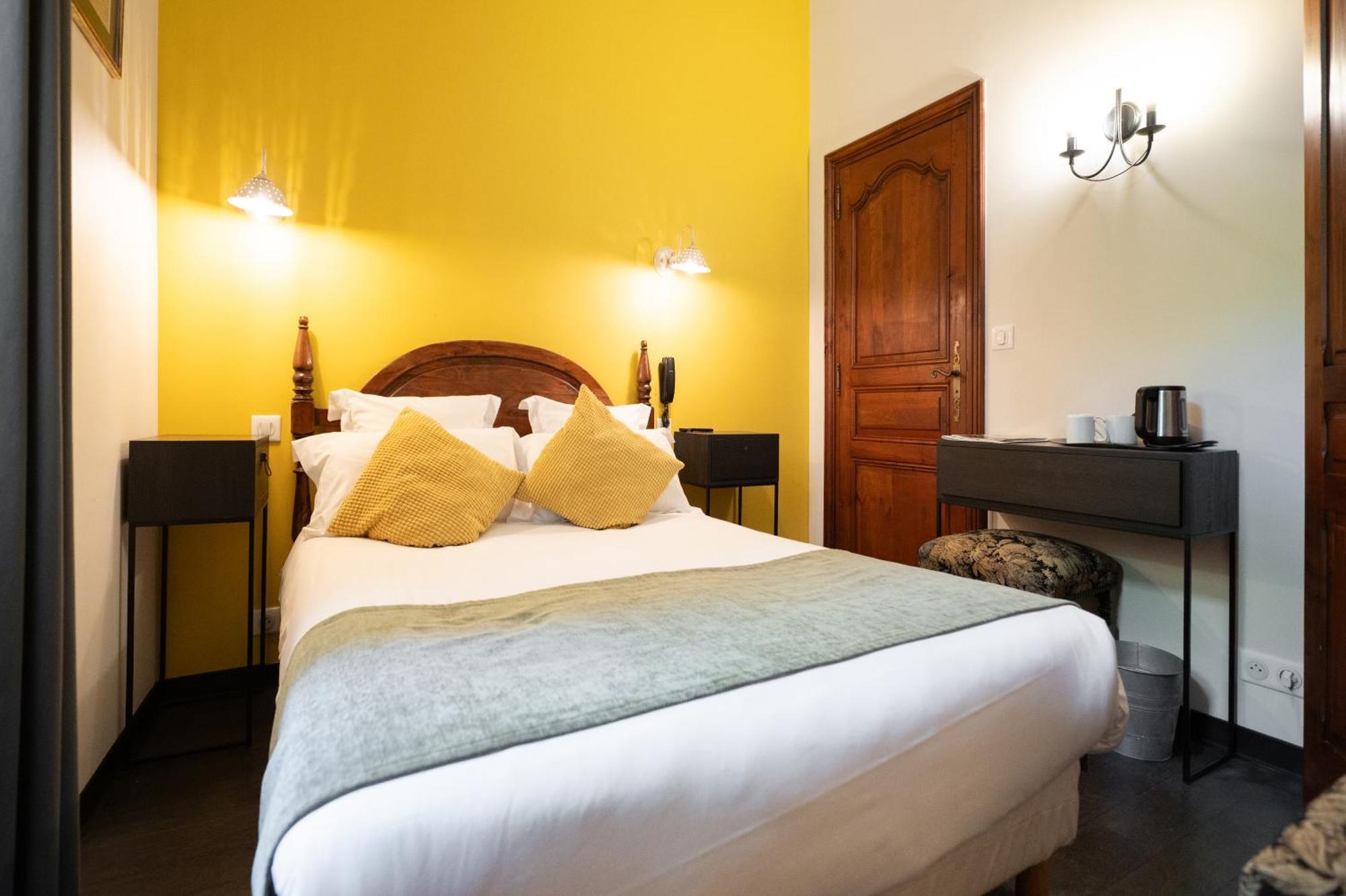 Habitación Doble muy pequeña.