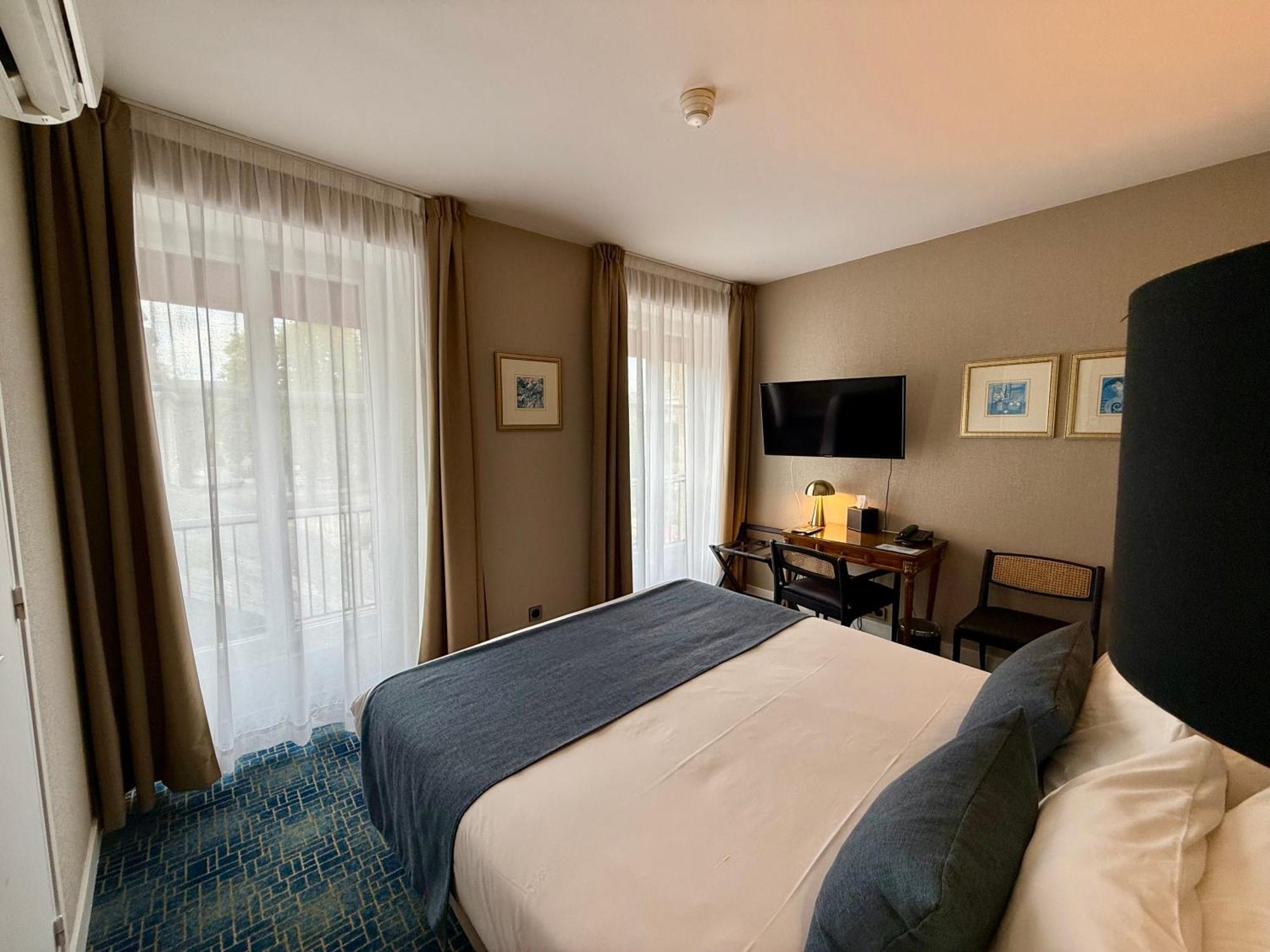 Superior Queen Room