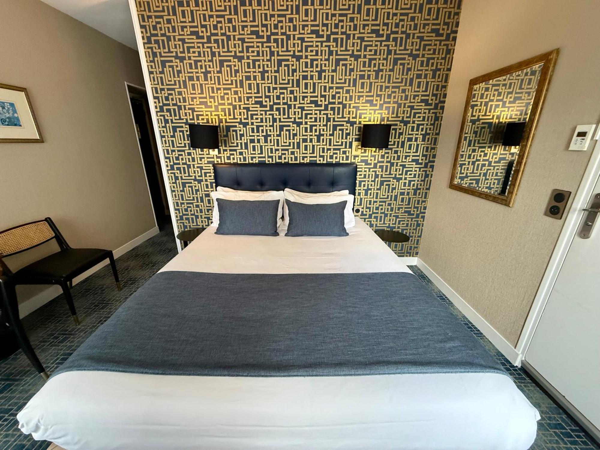 Superior Queen Room