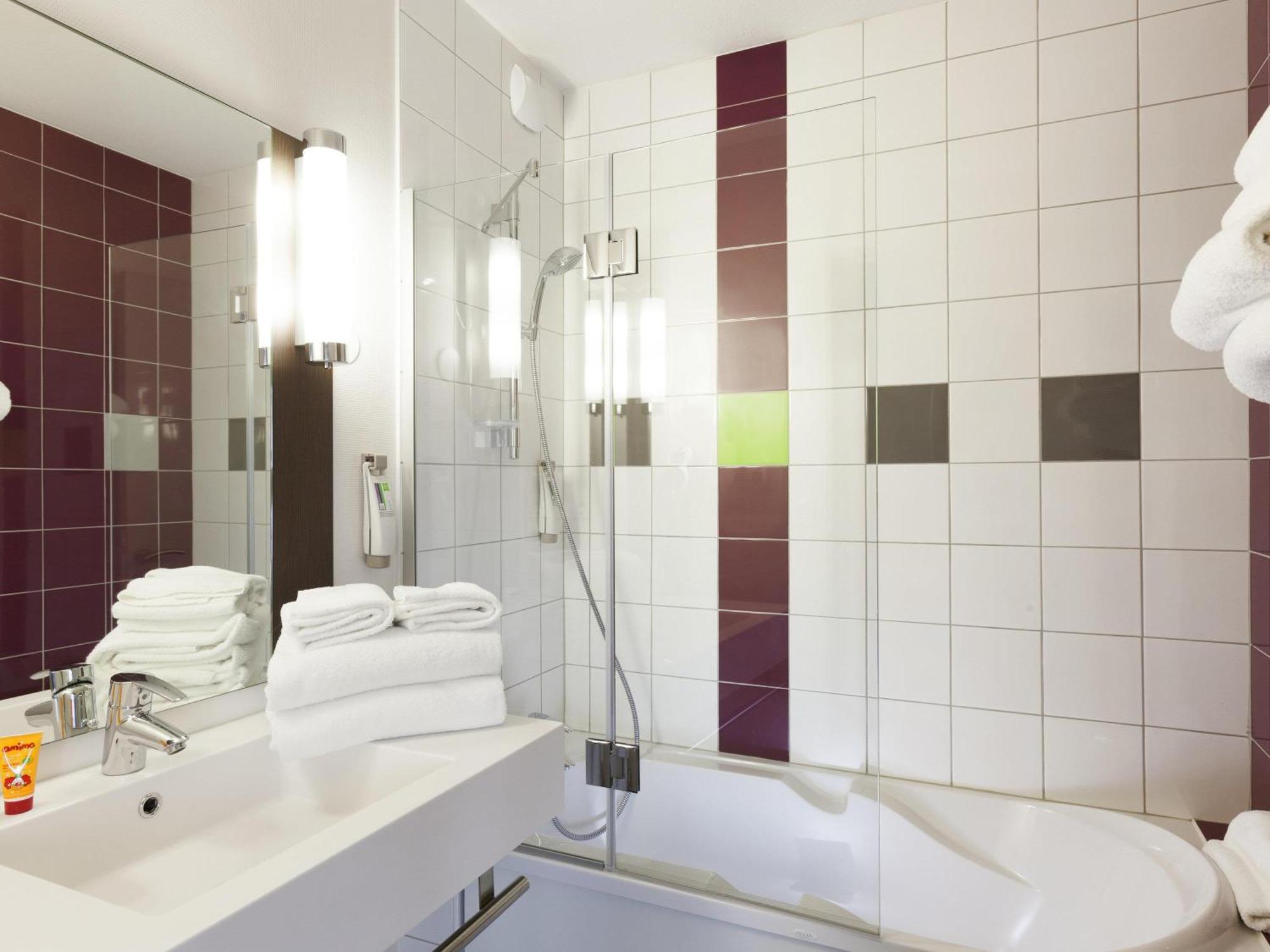 Privilege Double Room One Double Bed One Sofa