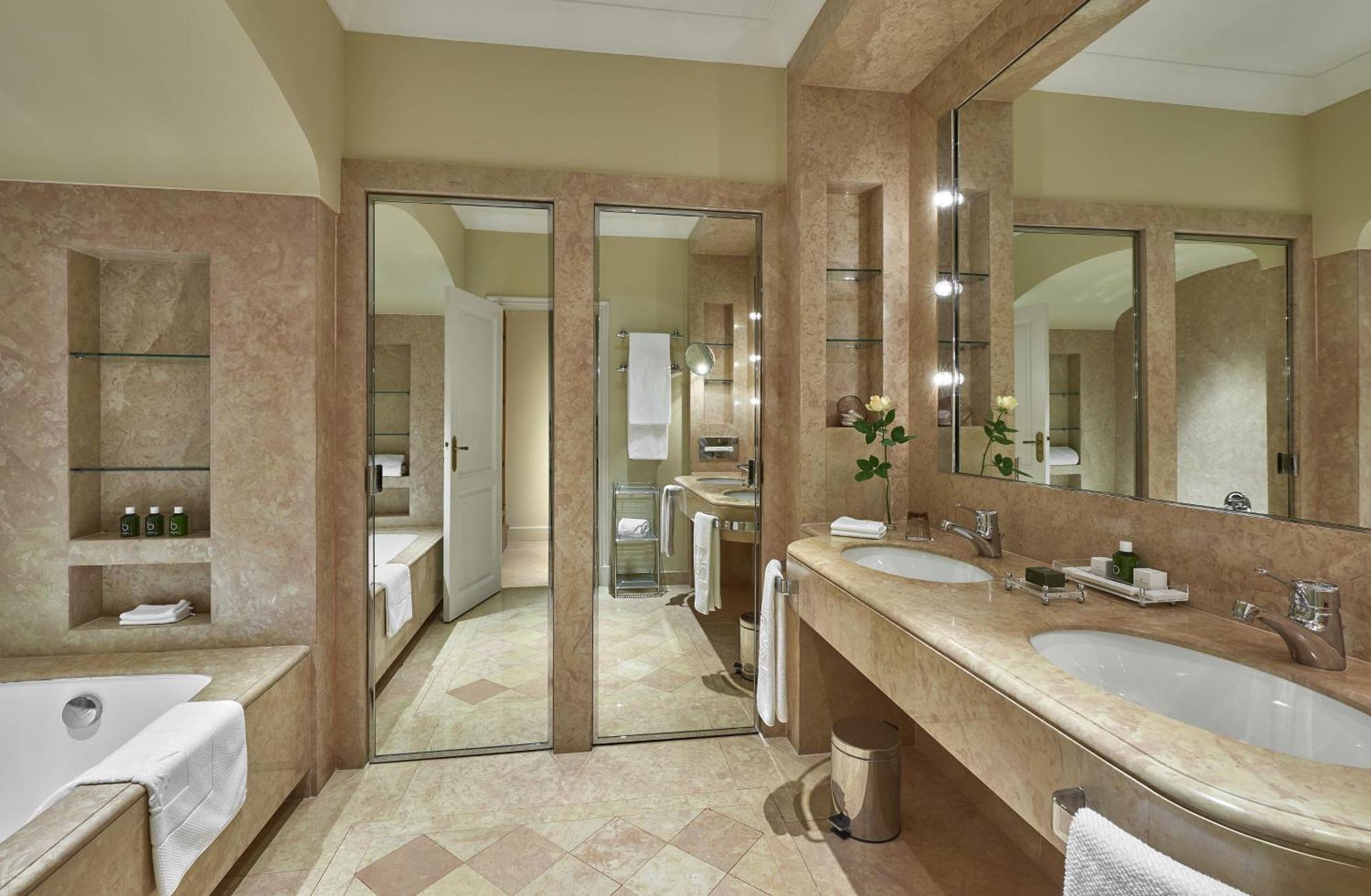 Classic Junior Suite