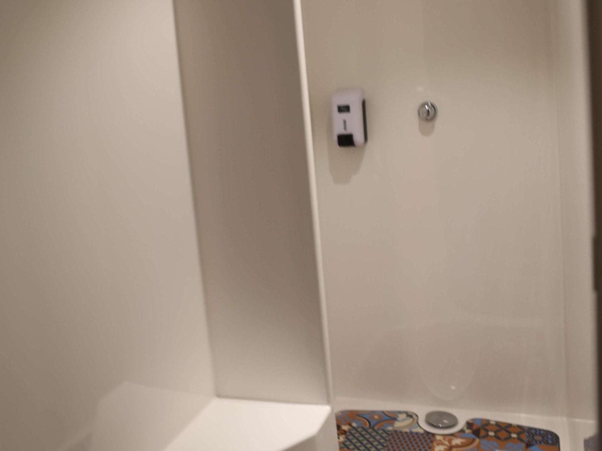 Double Room with One Single Bed,1704972081:JPEG