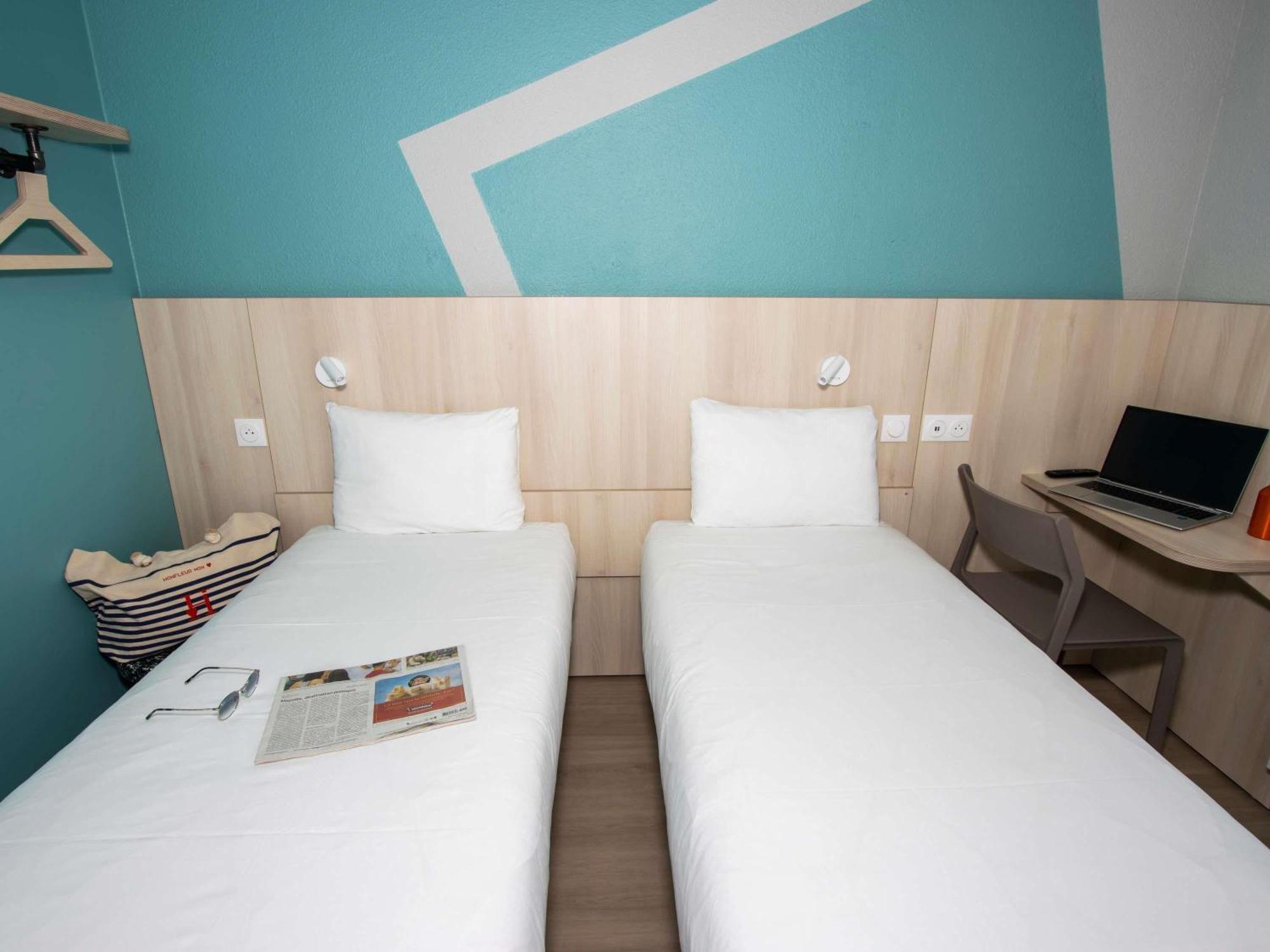 Tweepersoonskamer met 2 Aparte Bedden