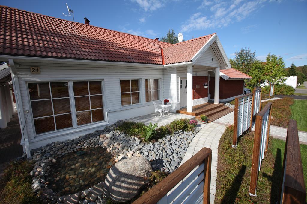 Dreibettzimmer mit Gemeinschaftsbad