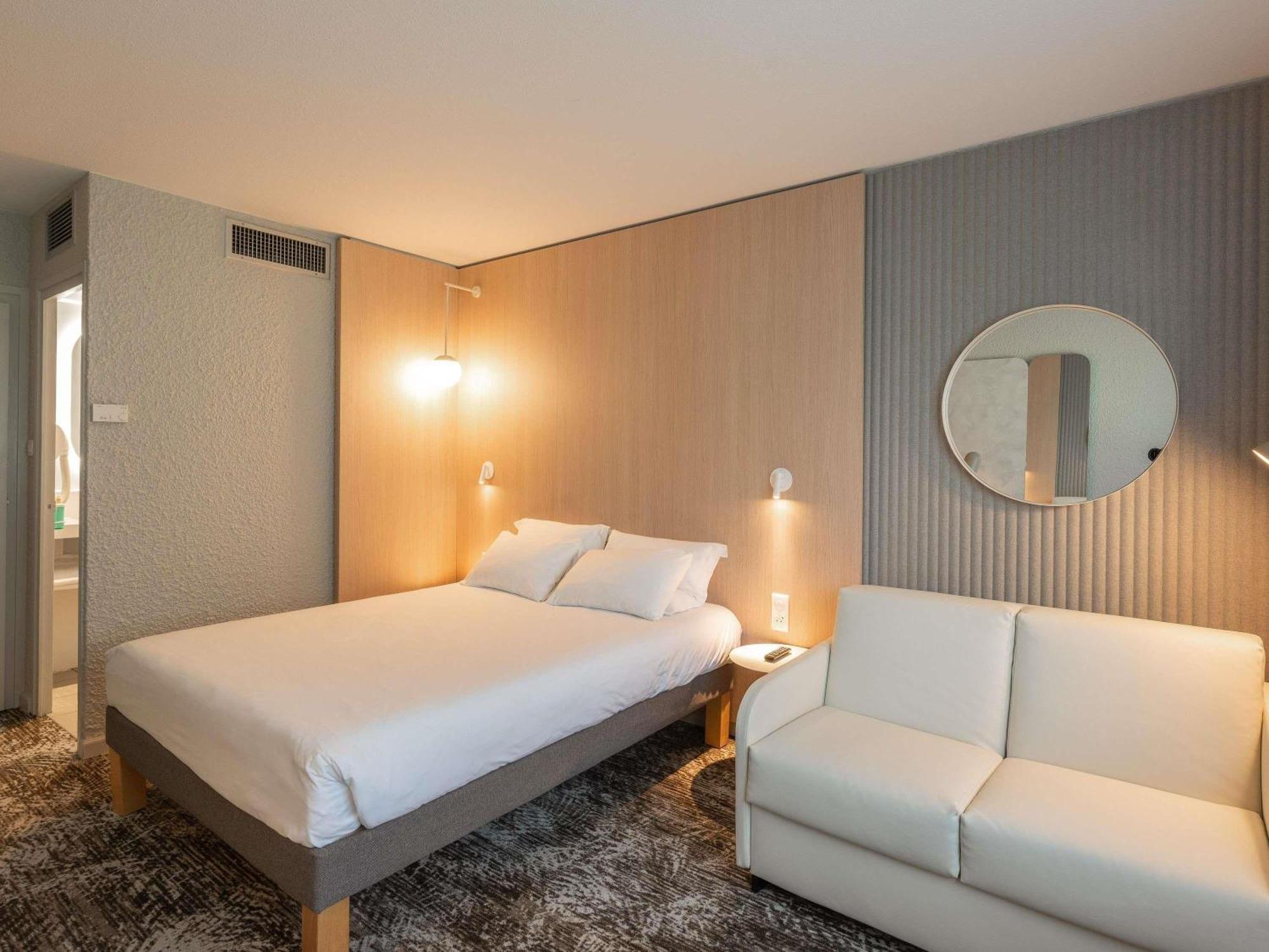 Superior Double Room Sofa