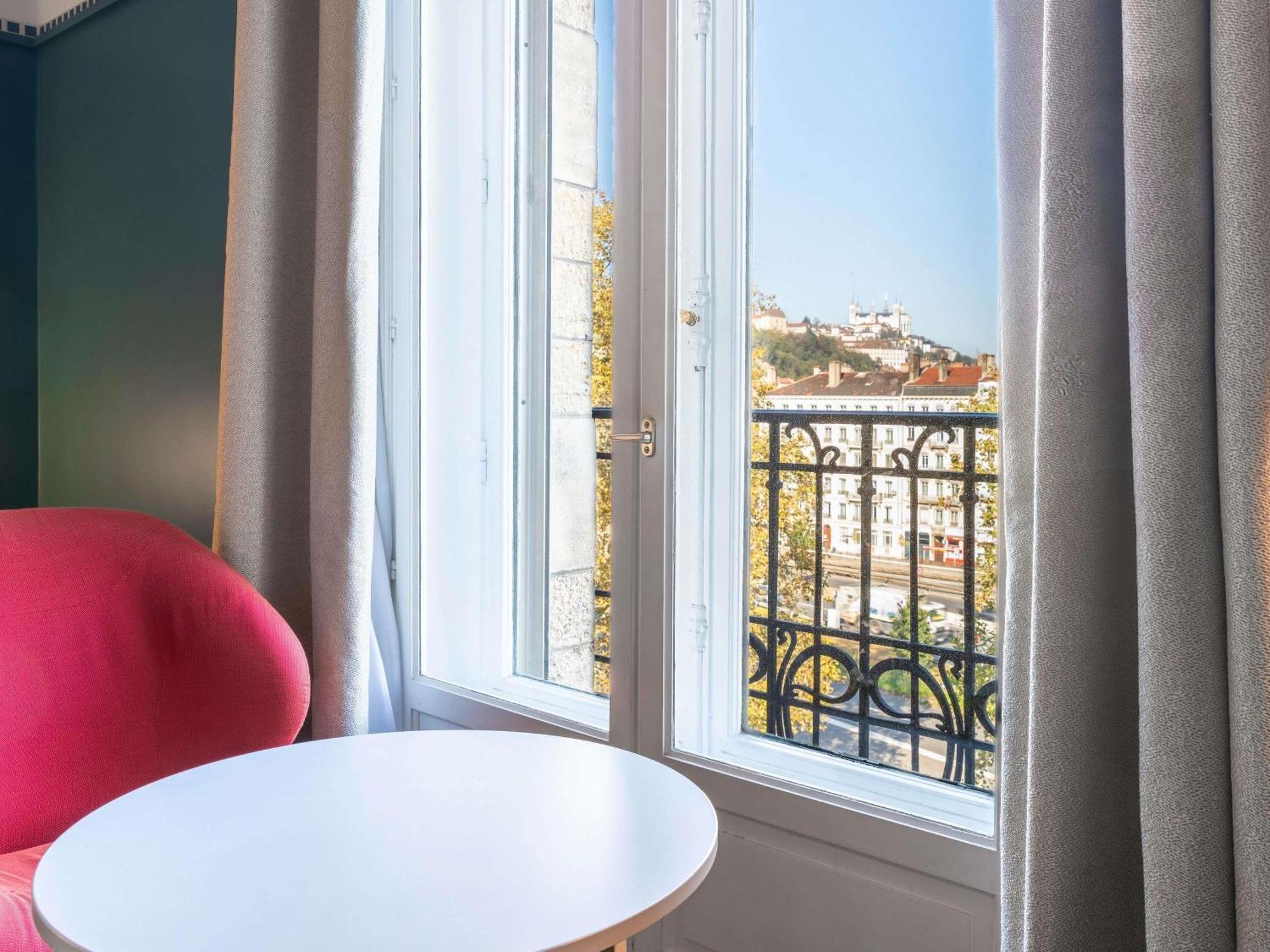 Suite with One Double Bed and One Double Sofa Bed,1716990121:JPEG