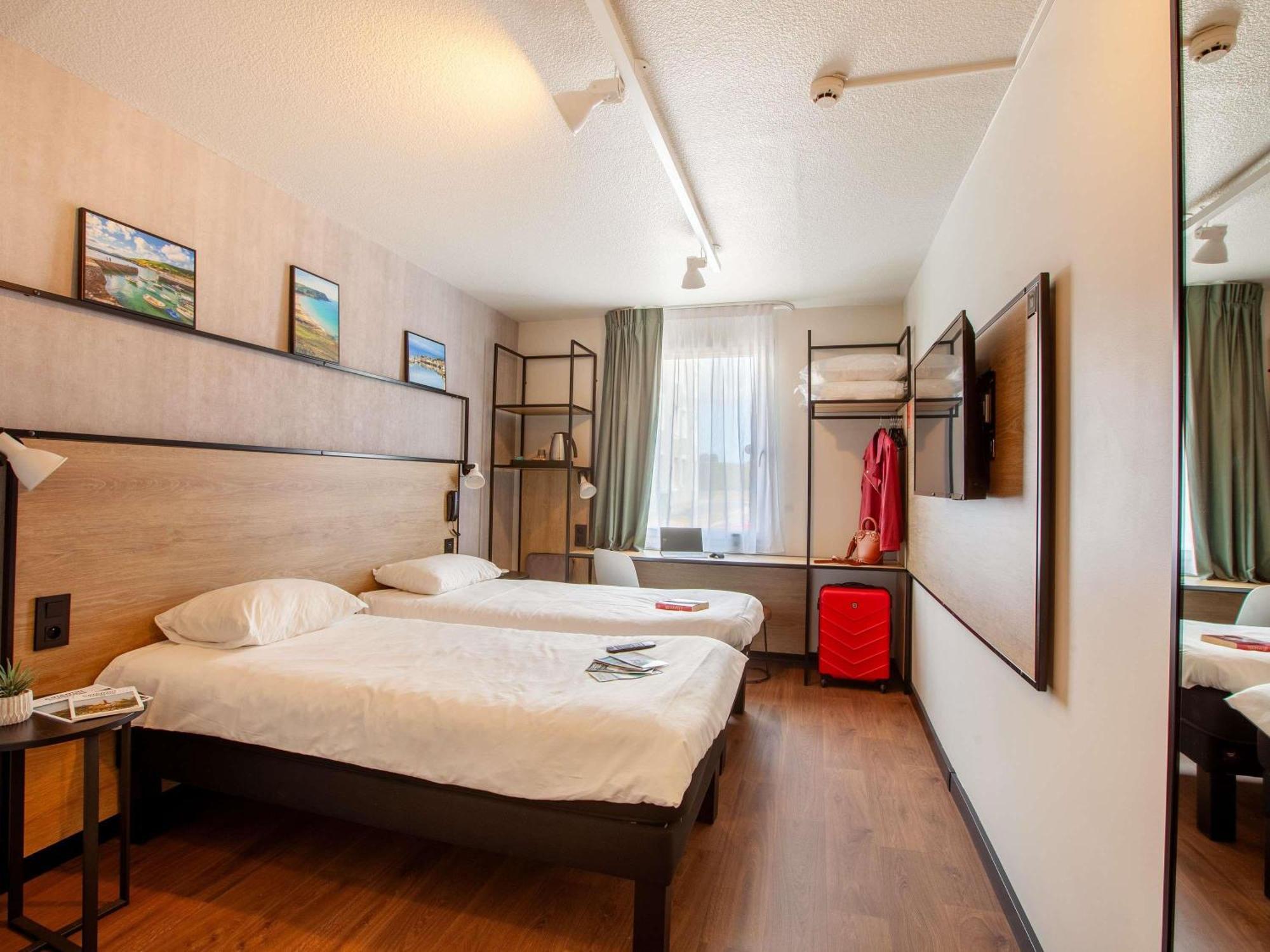 Standard Twin Room,1717030110:JPEG