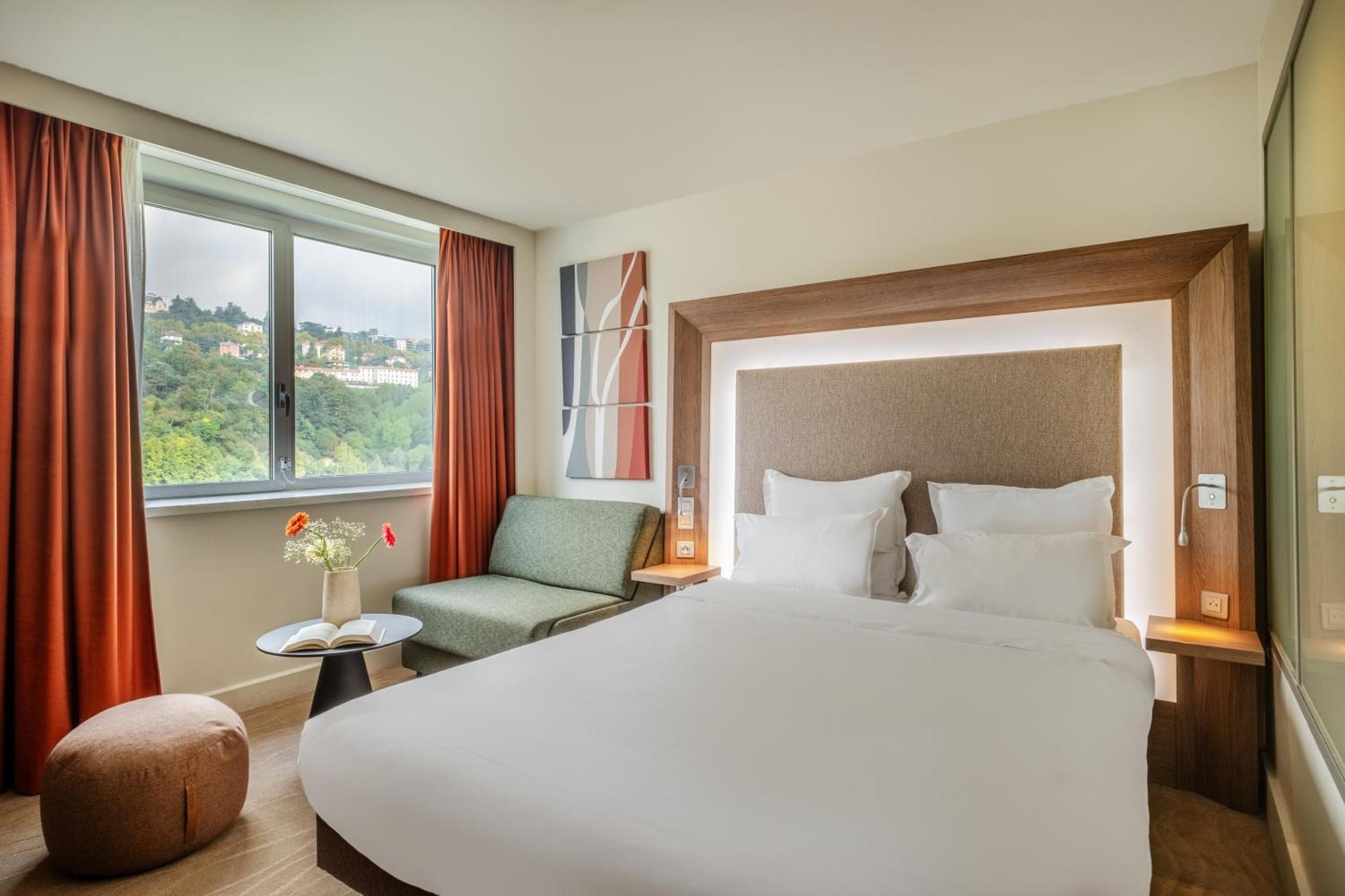 Executive Double Room with River View,1722938006:JPEG