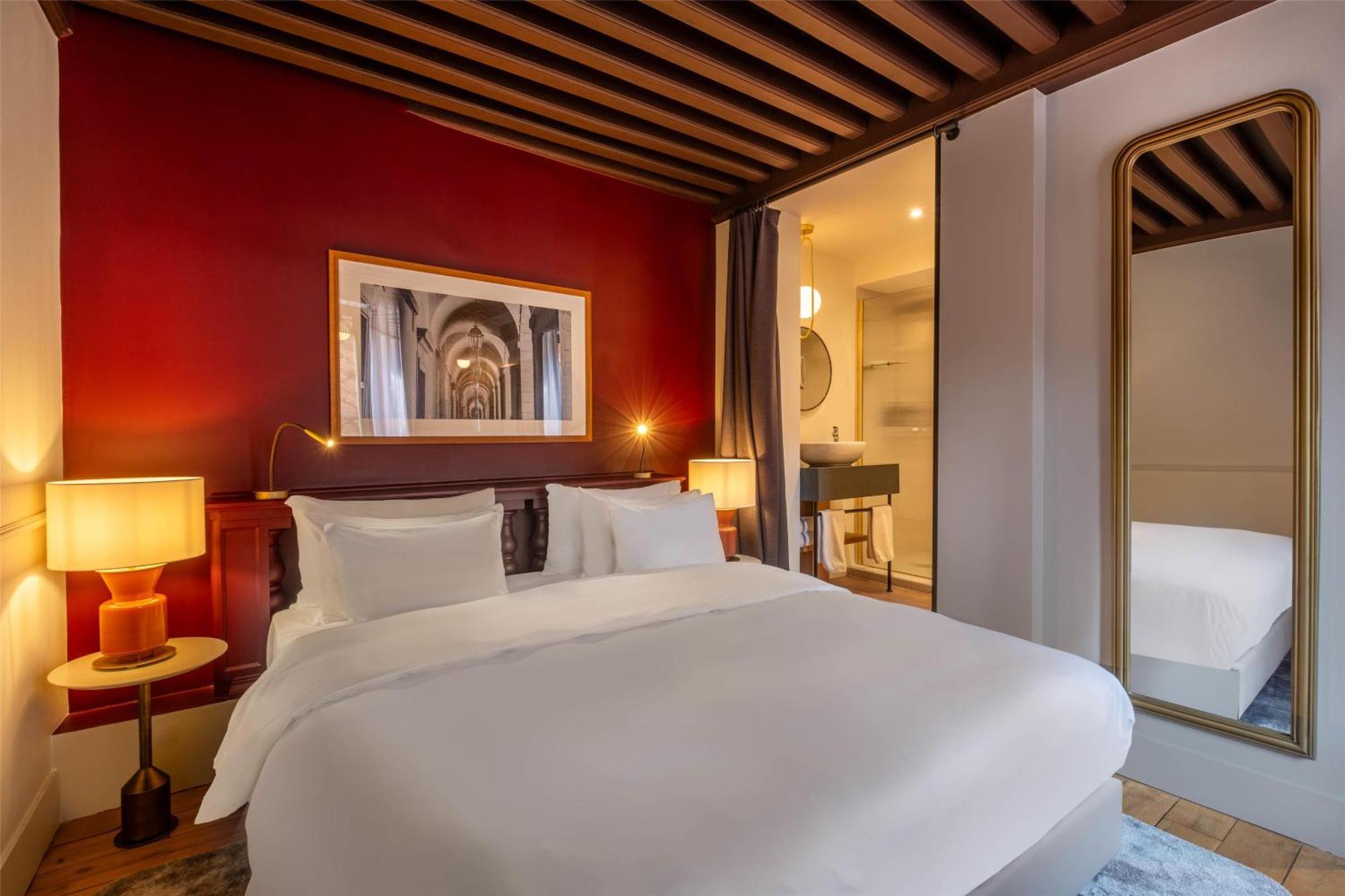 Superior Double Room,1729983292:JPEG